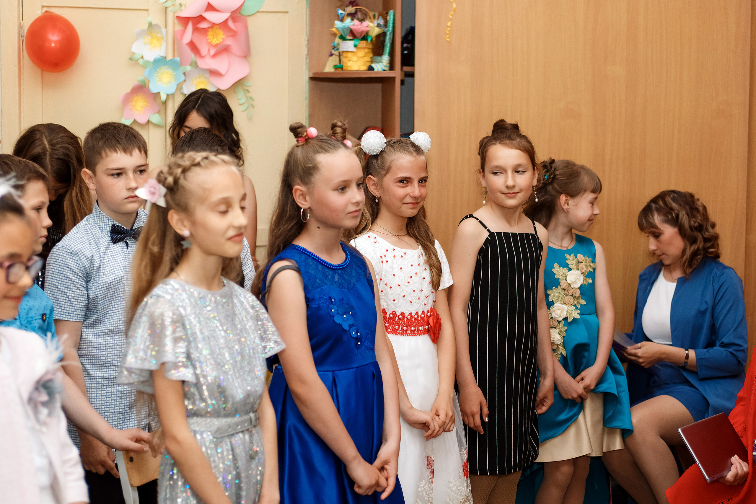 4А класс, фотосессия в школе + выпускной. Фотограф Любовь Корниенко, Примоский край