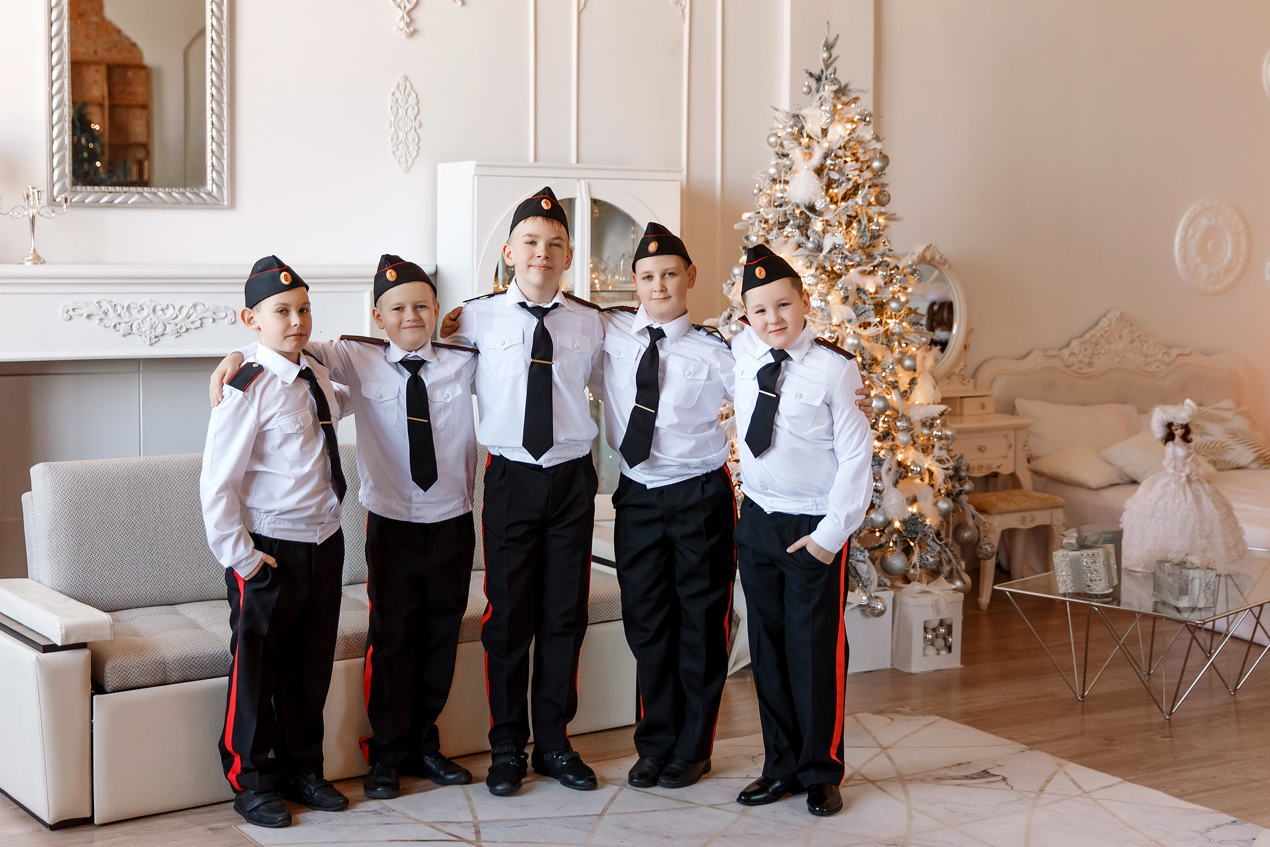 4 класс, фотосессия в фотостудии. Фотограф Любовь Корниенко, Примоский край