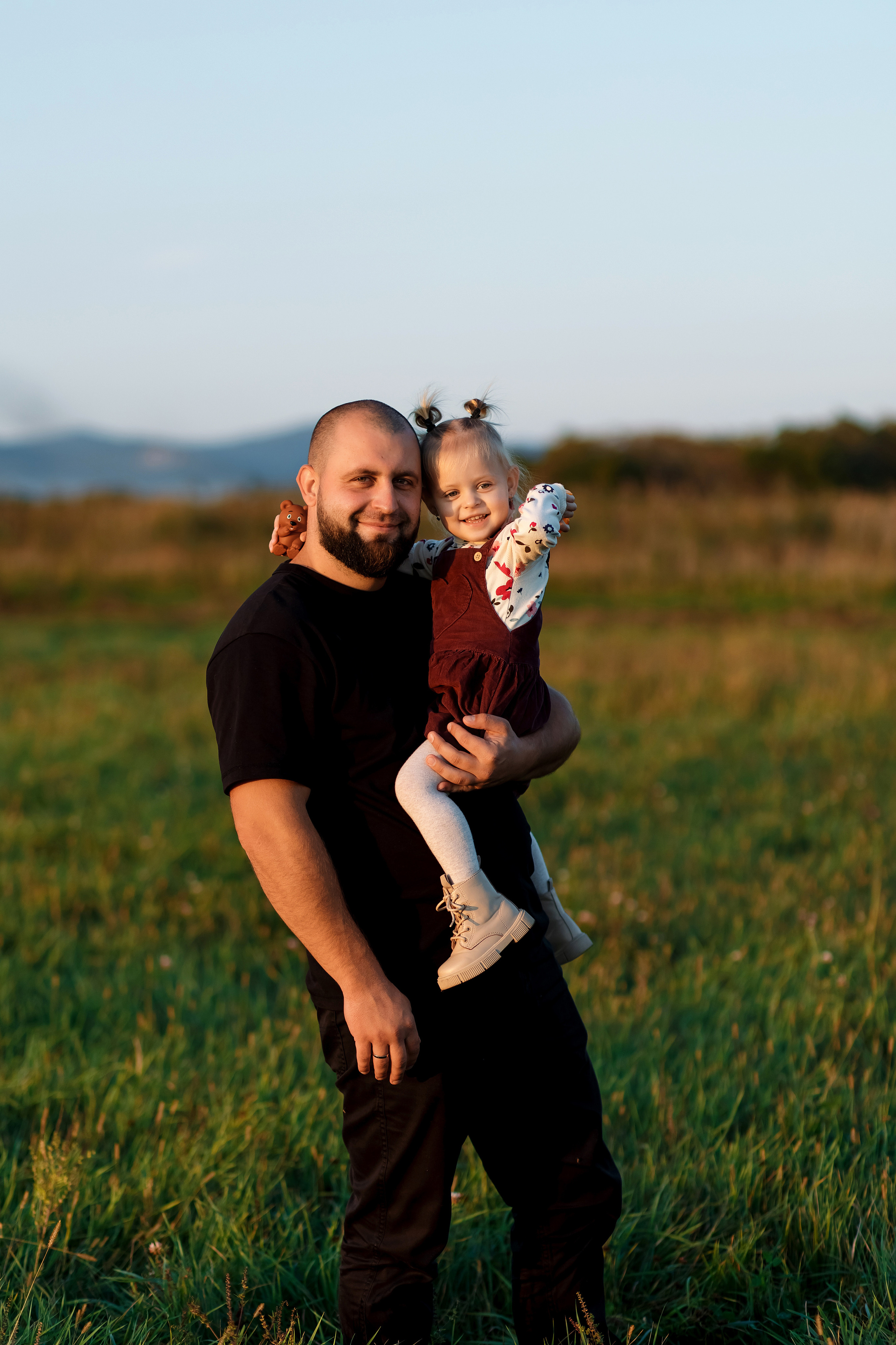 Фотосессия на поле. Фотограф Любовь Корниенко, Примоский край