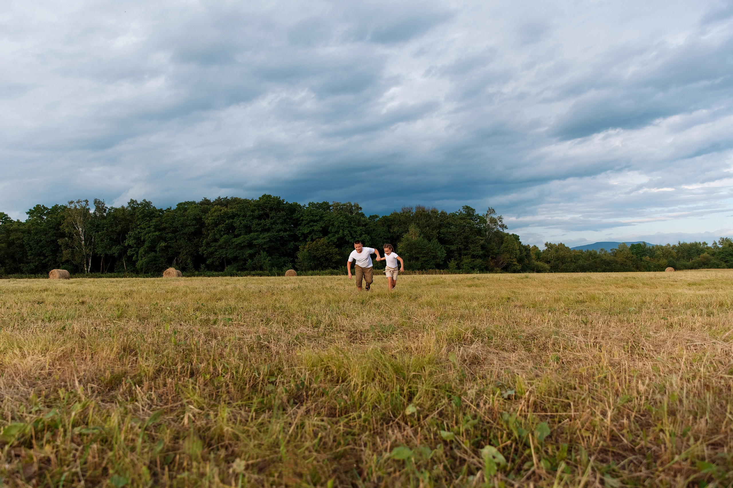 Фотосессия на сене. Фотограф Любовь Корниенко, Примоский край