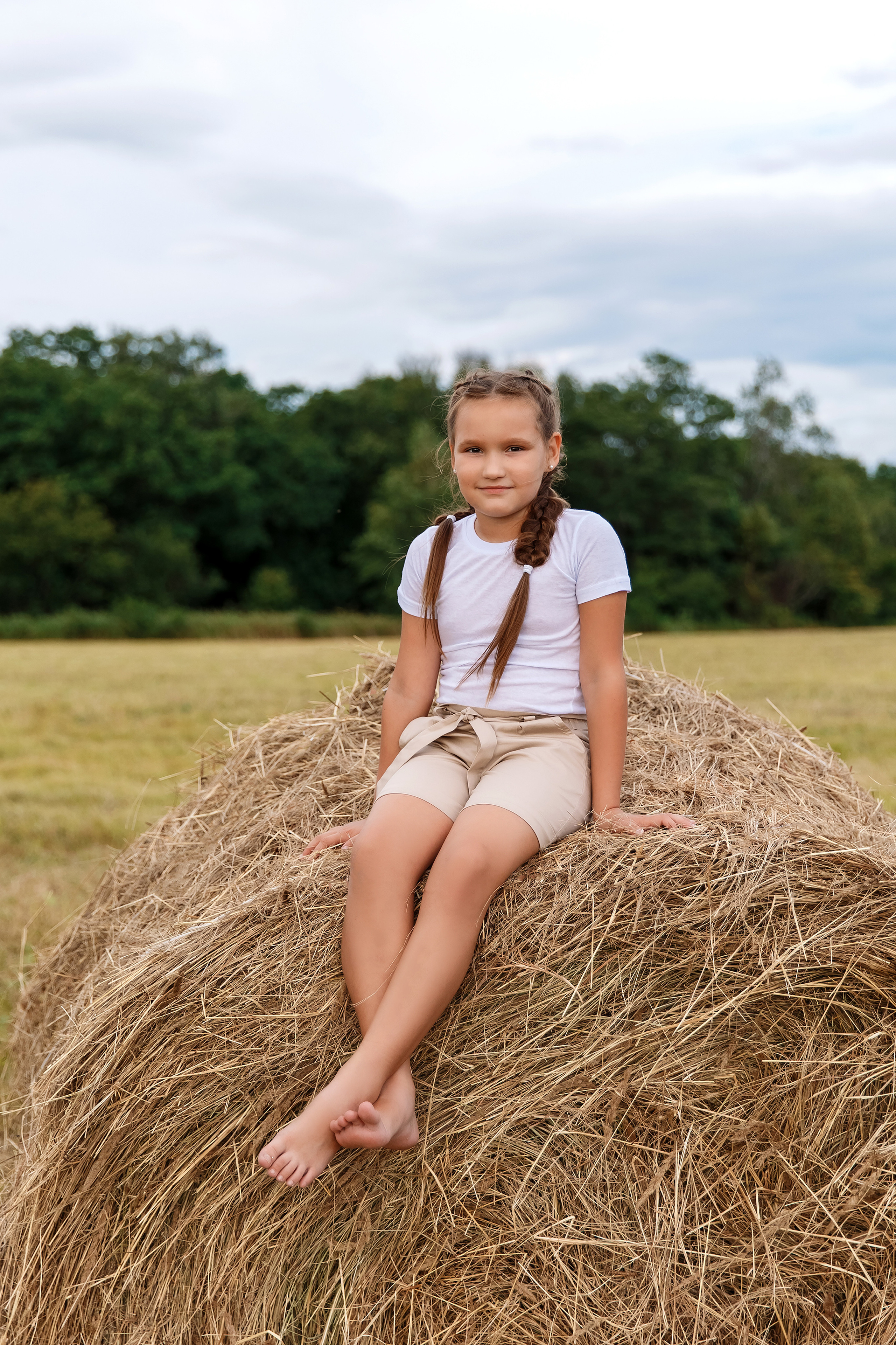 Фотосессия на сене. Фотограф Любовь Корниенко, Примоский край