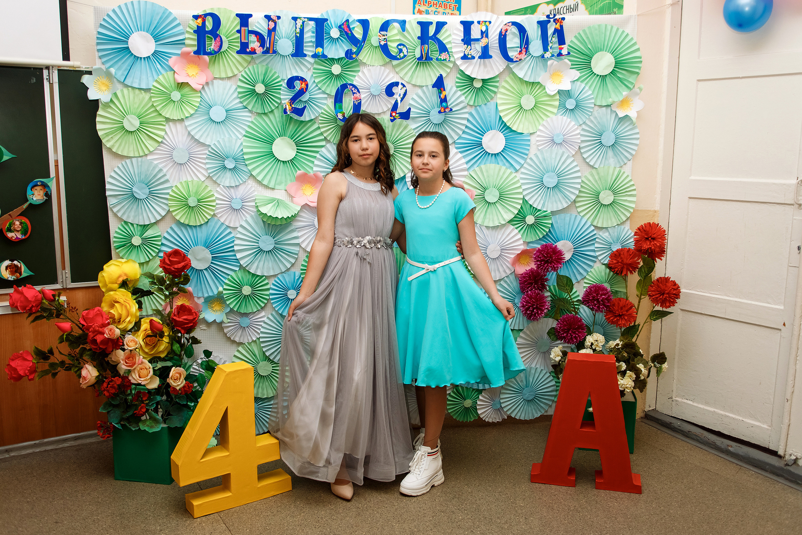 4А класс, фотосессия в школе + выпускной. Фотограф Любовь Корниенко, Примоский край