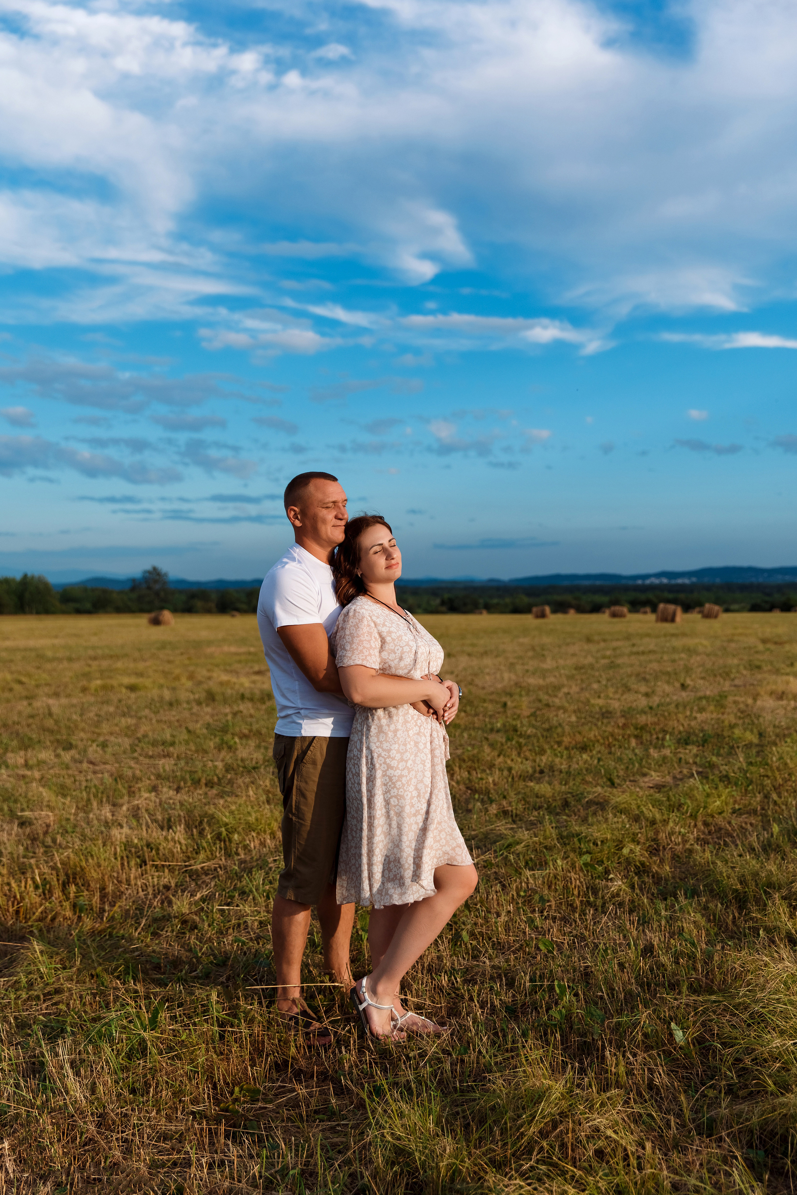 Фотосессия на сене. Фотограф Любовь Корниенко, Примоский край