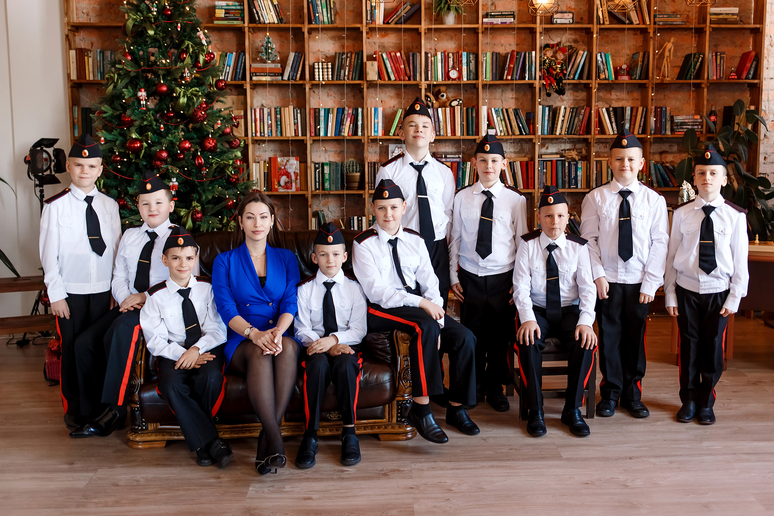 4 класс, фотосессия в фотостудии. Фотограф Любовь Корниенко, Примоский край