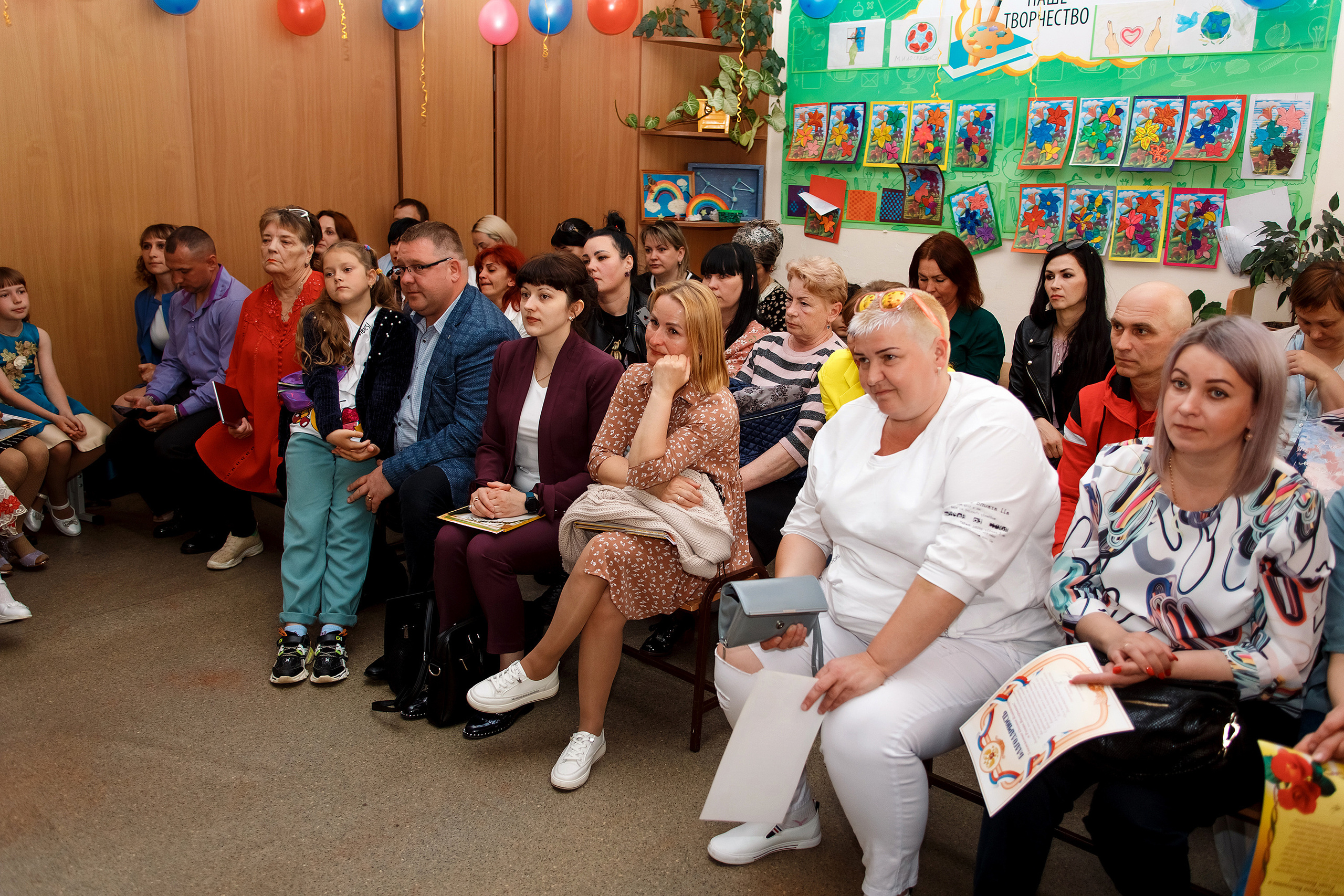 4А класс, фотосессия в школе + выпускной. Фотограф Любовь Корниенко, Примоский край