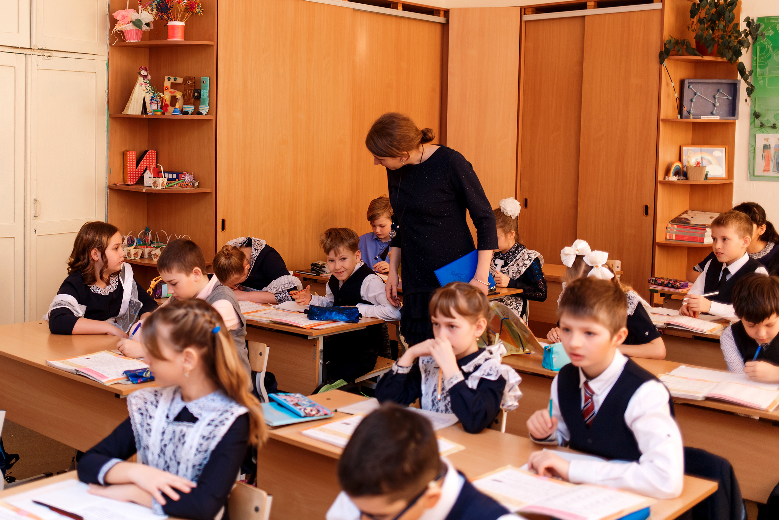 4А класс, фотосессия в школе + выпускной. Фотограф Любовь Корниенко, Примоский край