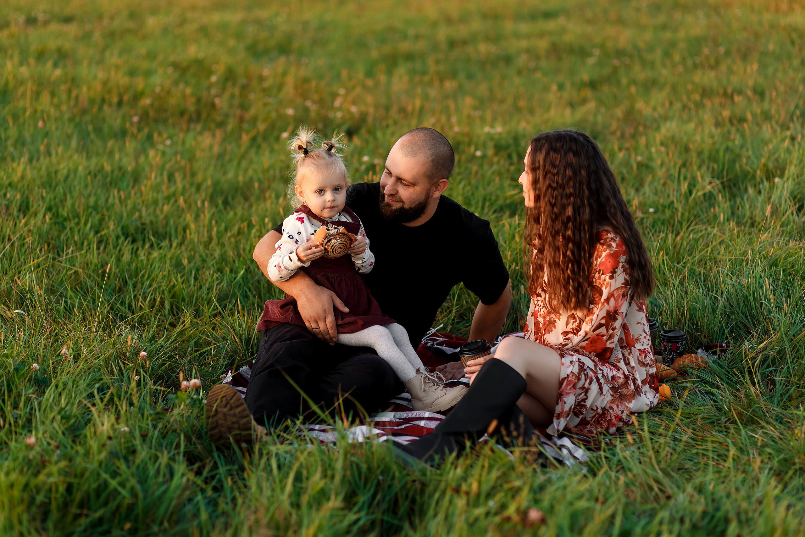 Фотосессия на поле. Фотограф Любовь Корниенко, Примоский край