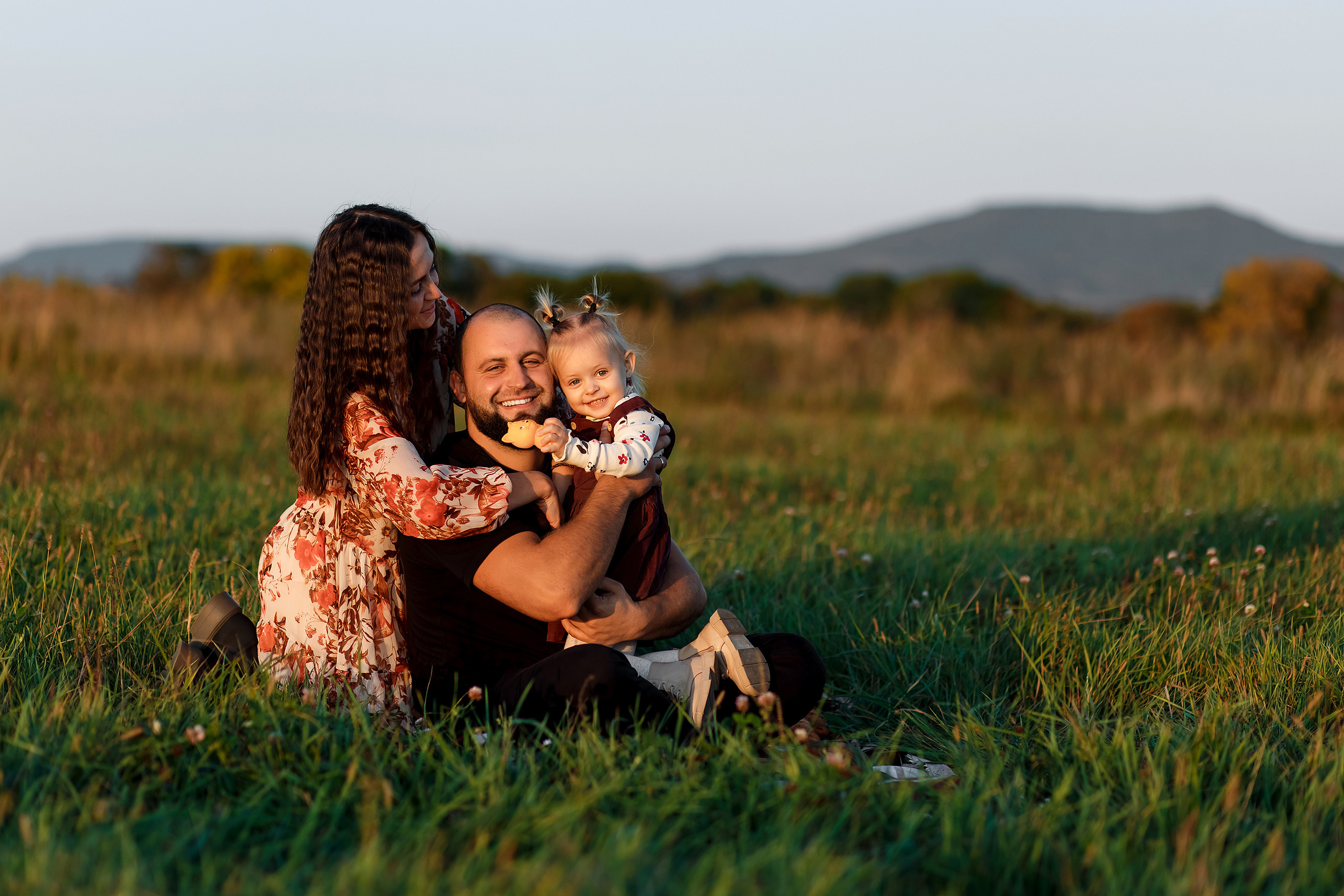 Фотосессия на поле. Фотограф Любовь Корниенко, Примоский край