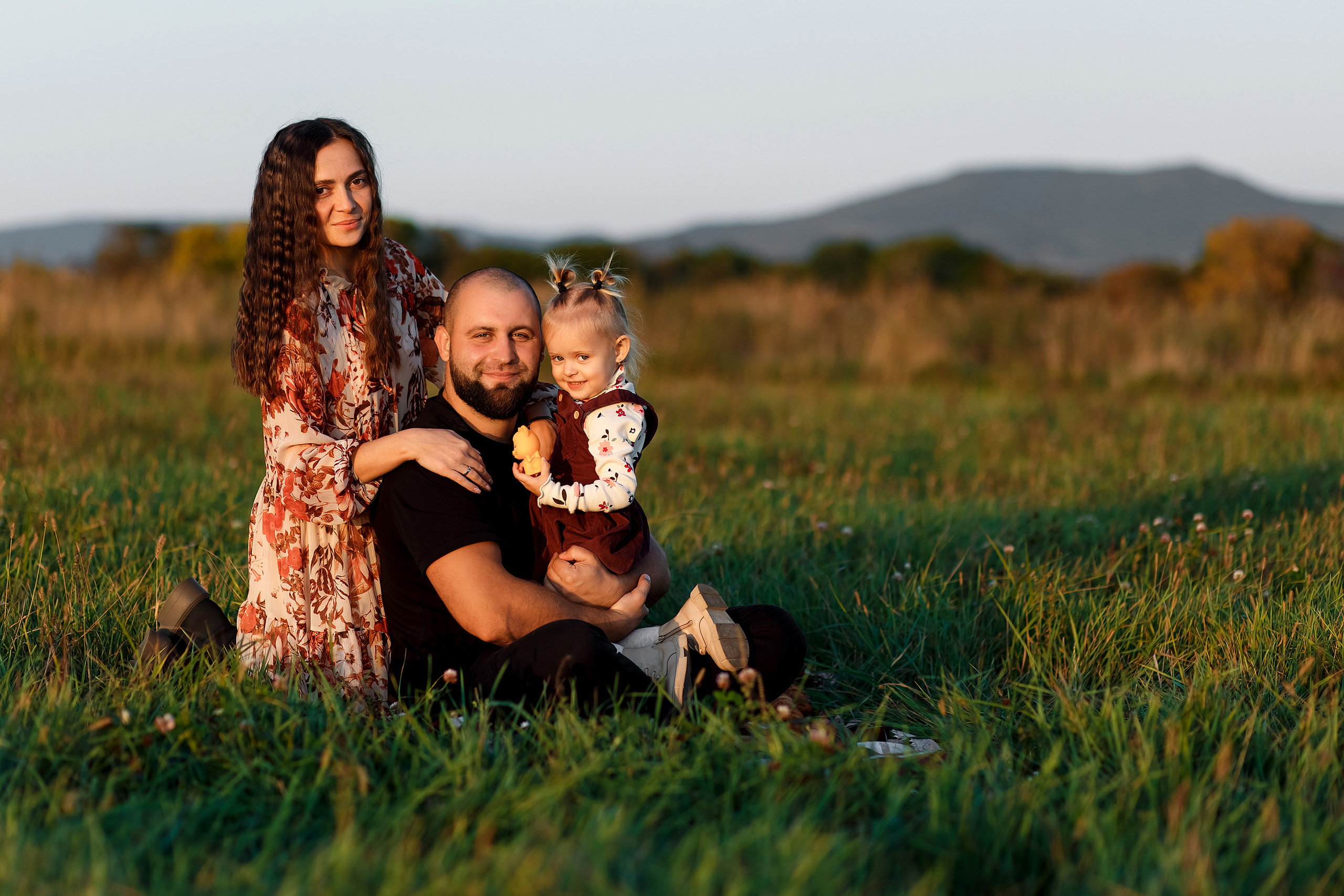 Фотосессия на поле. Фотограф Любовь Корниенко, Примоский край