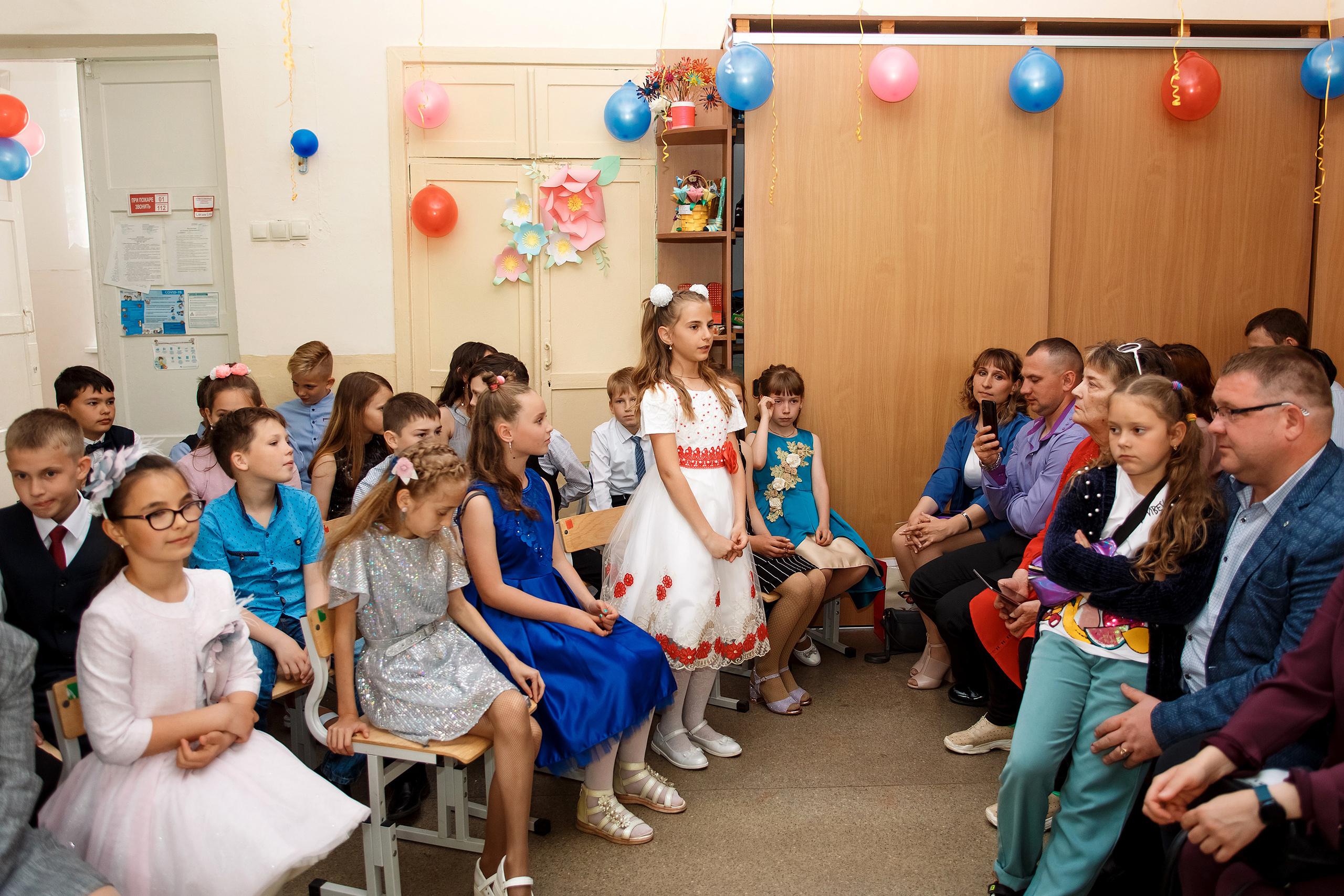 4А класс, фотосессия в школе + выпускной. Фотограф Любовь Корниенко, Примоский край