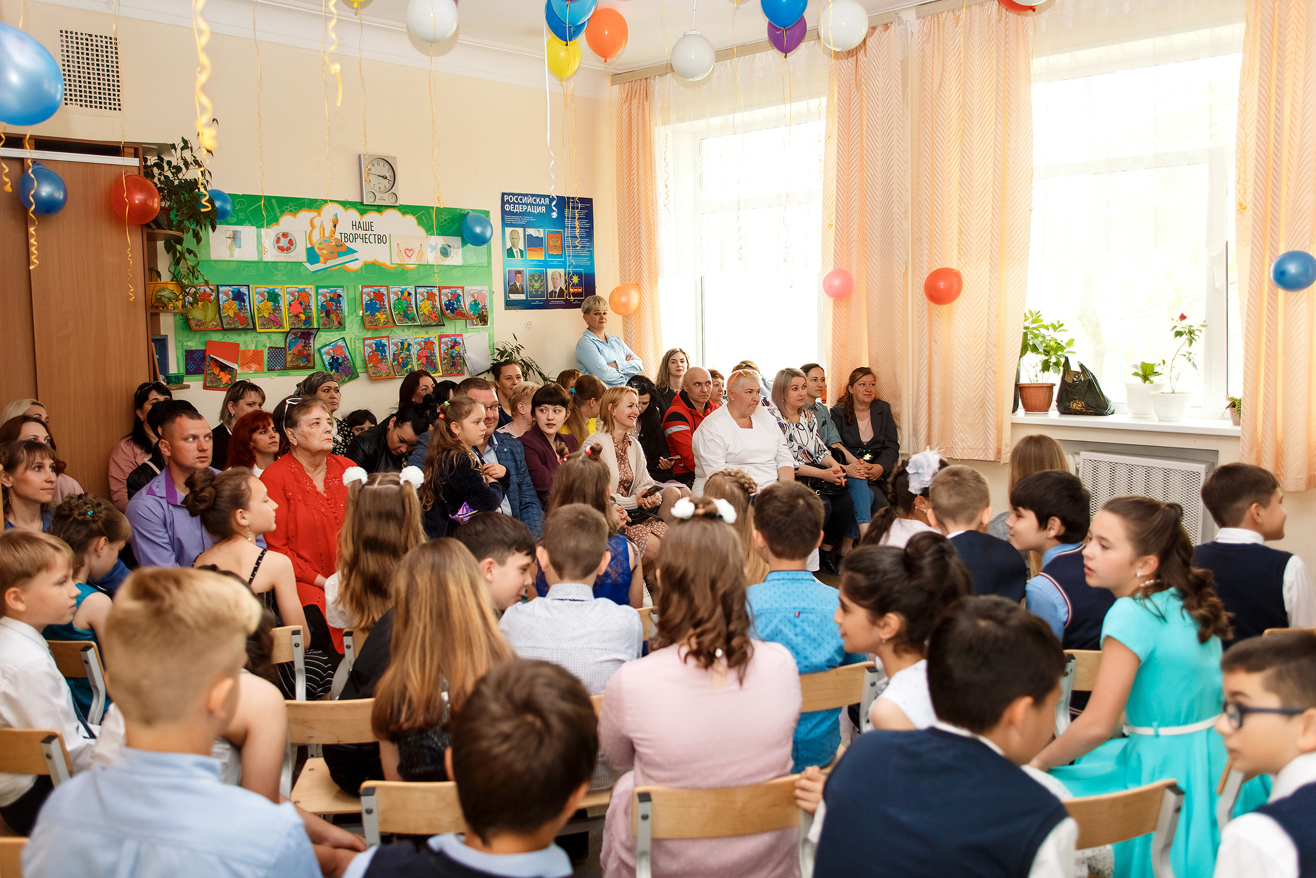 4А класс, фотосессия в школе + выпускной. Фотограф Любовь Корниенко, Примоский край