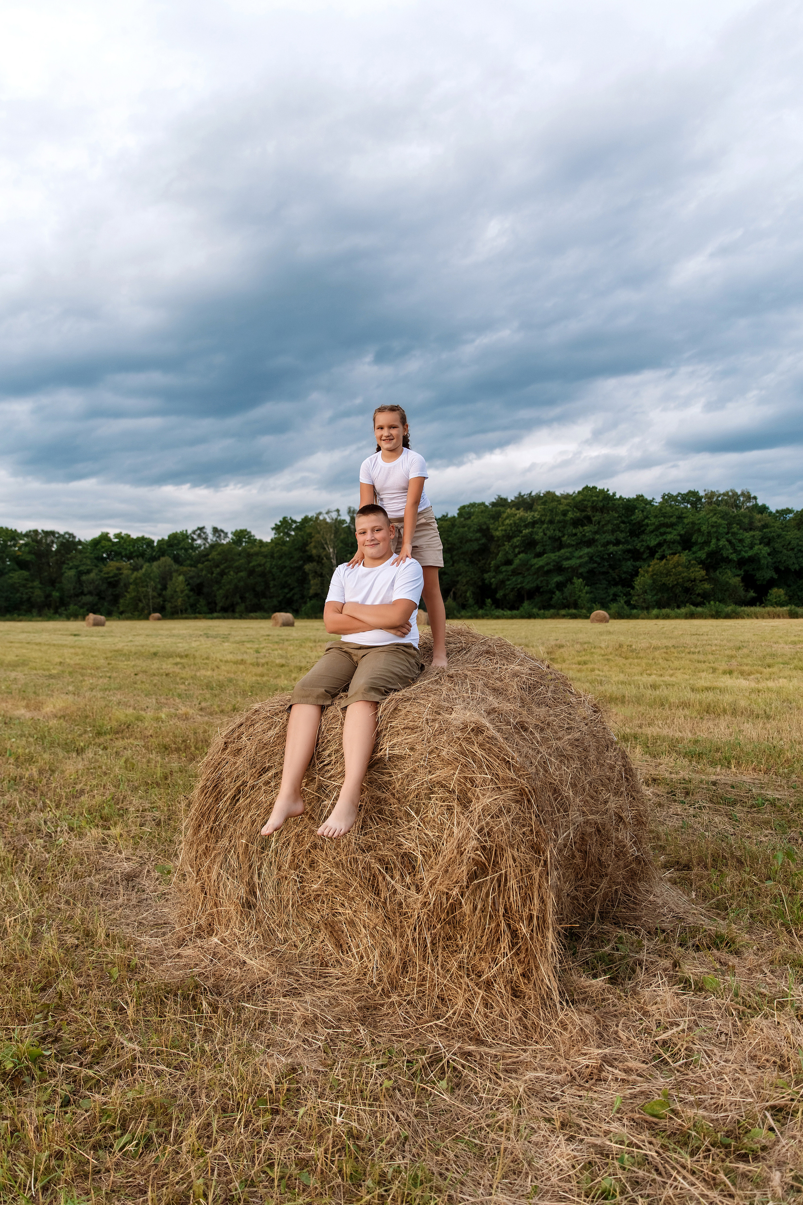 Фотосессия на сене. Фотограф Любовь Корниенко, Примоский край