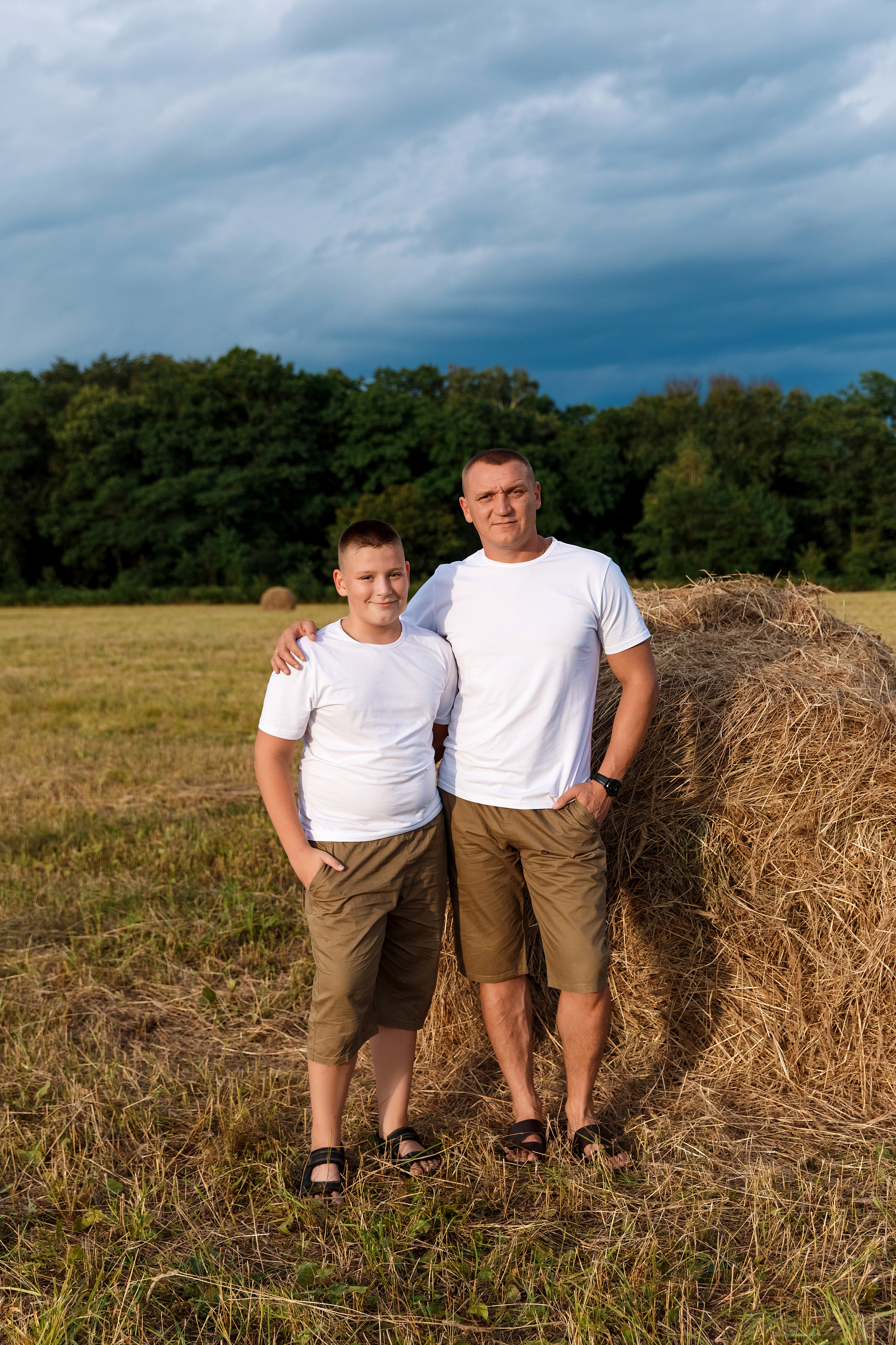 Фотосессия на сене. Фотограф Любовь Корниенко, Примоский край