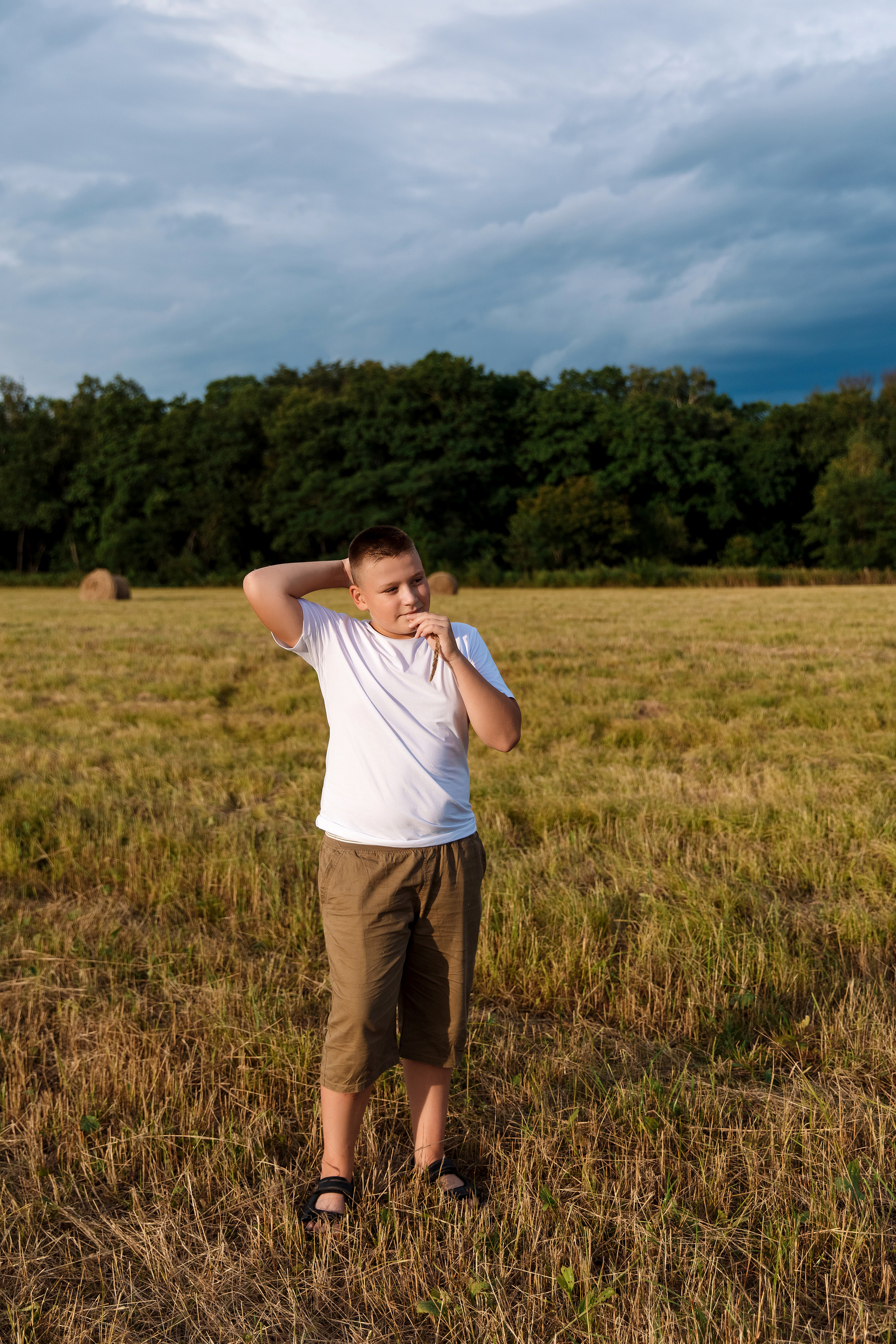 Фотосессия на сене. Фотограф Любовь Корниенко, Примоский край