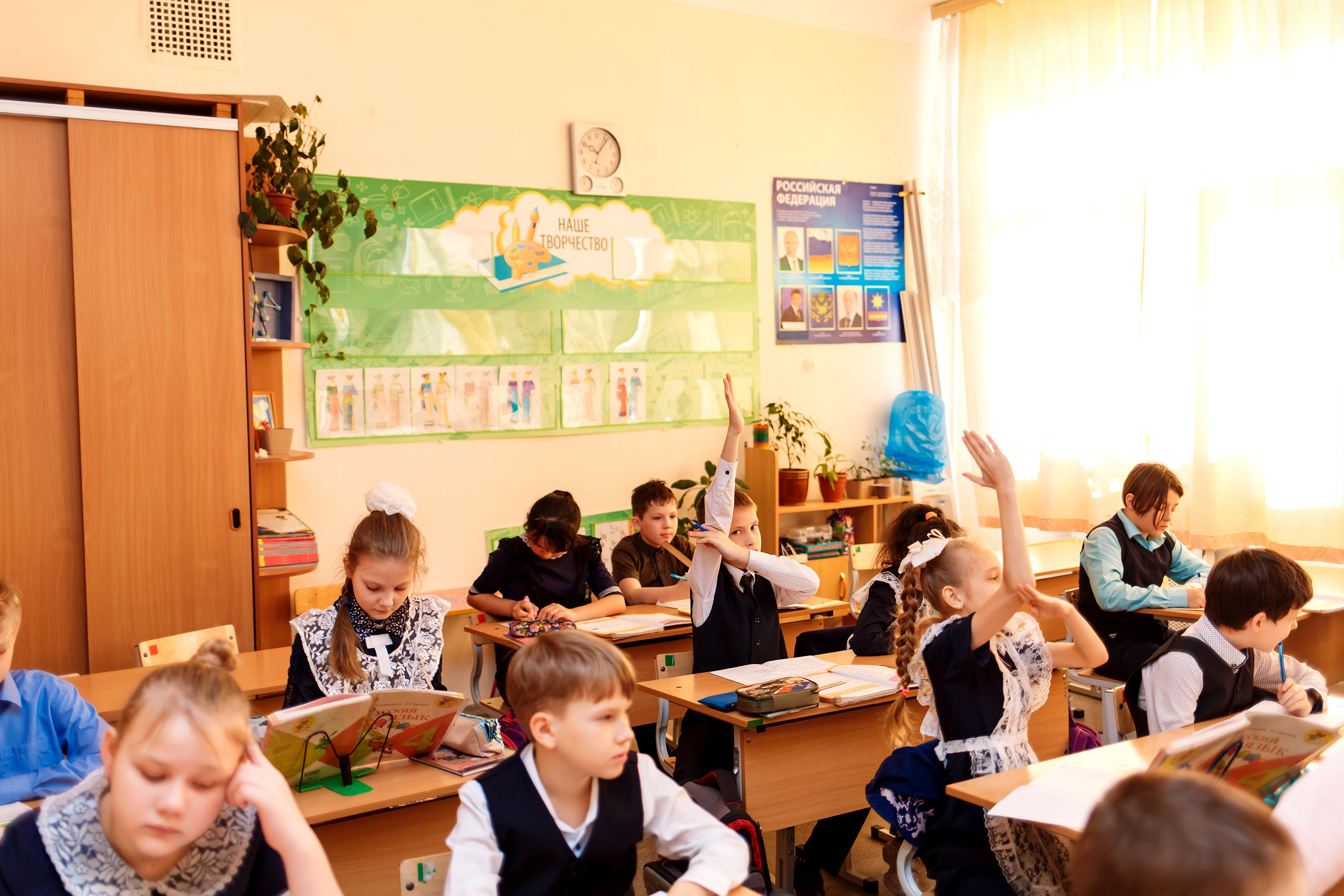 4А класс, фотосессия в школе + выпускной. Фотограф Любовь Корниенко, Примоский край