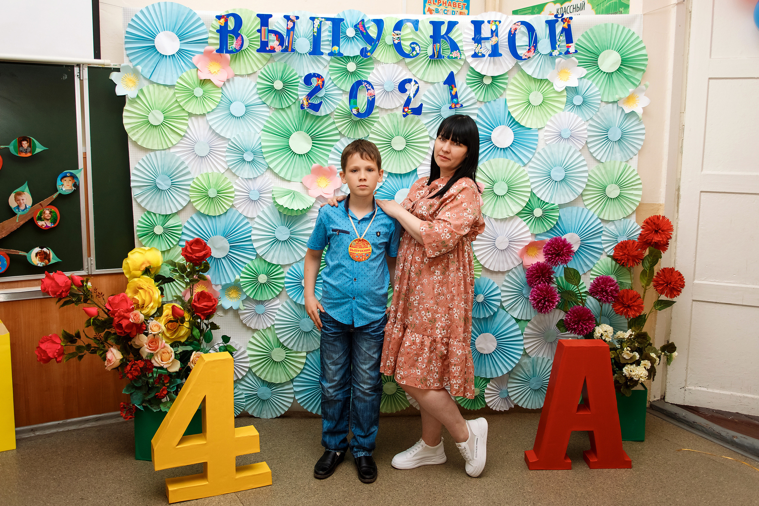 4А класс, фотосессия в школе + выпускной. Фотограф Любовь Корниенко, Примоский край