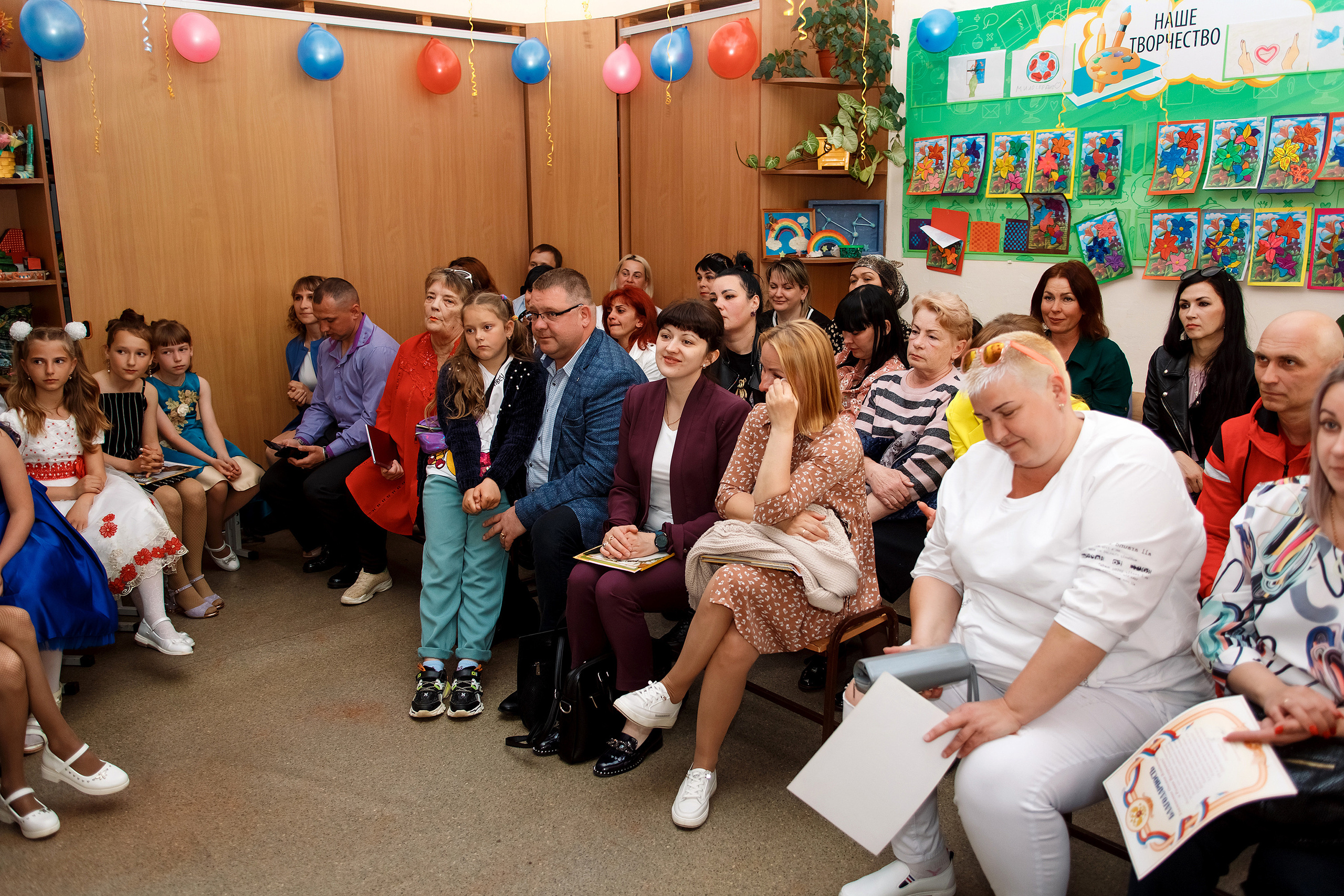 4А класс, фотосессия в школе + выпускной. Фотограф Любовь Корниенко, Примоский край