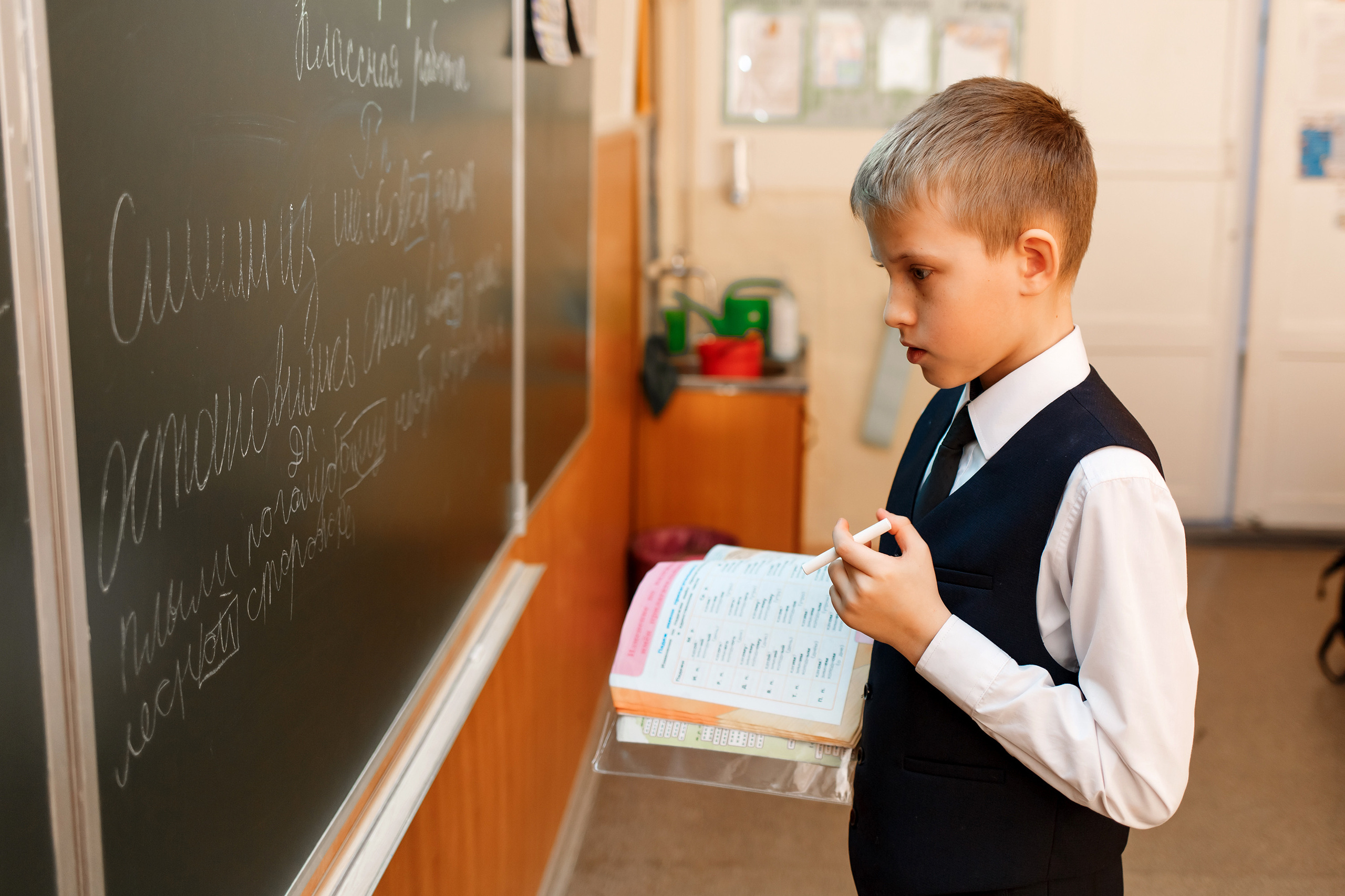 4А класс, фотосессия в школе + выпускной. Фотограф Любовь Корниенко, Примоский край