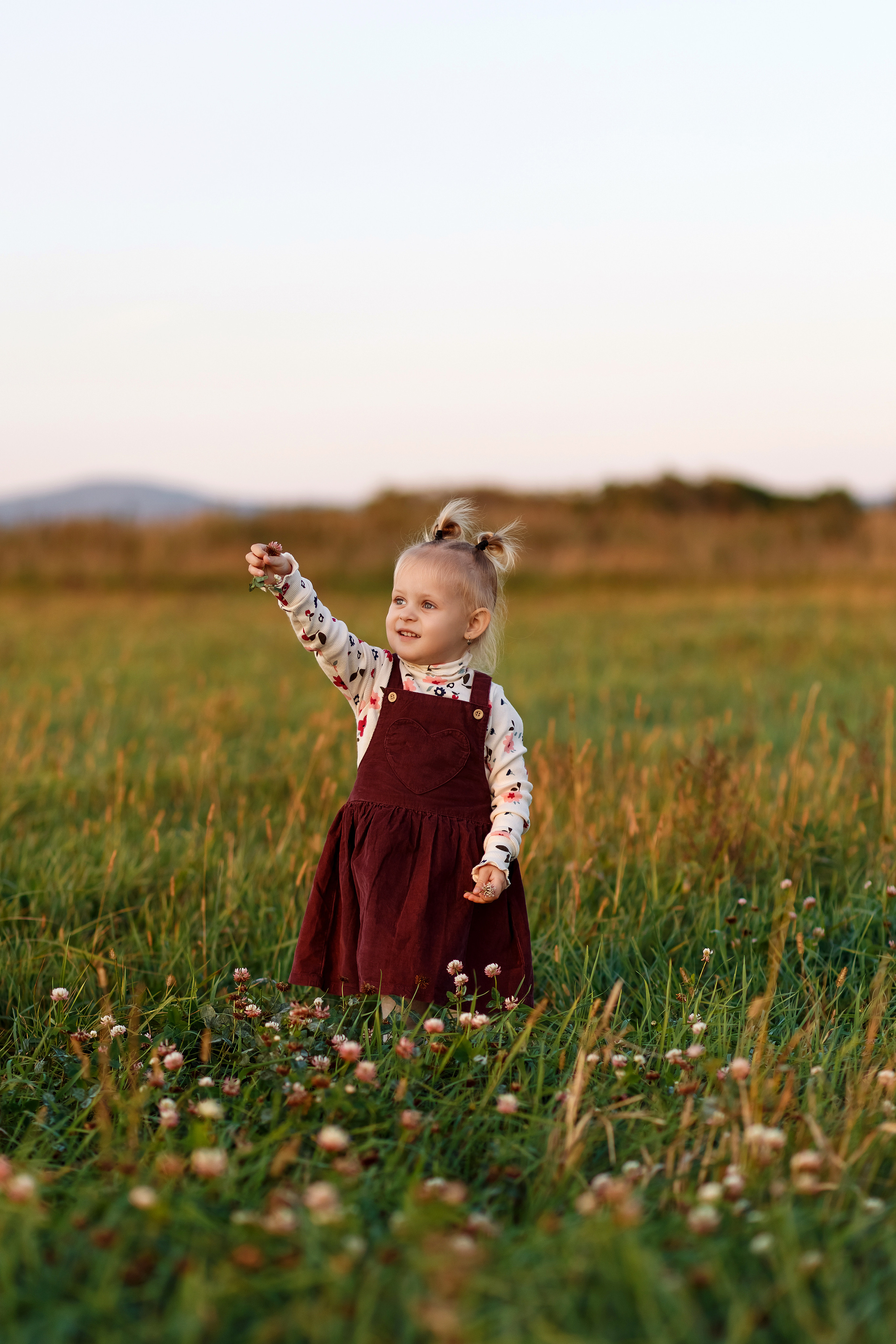 Фотосессия на поле. Фотограф Любовь Корниенко, Примоский край