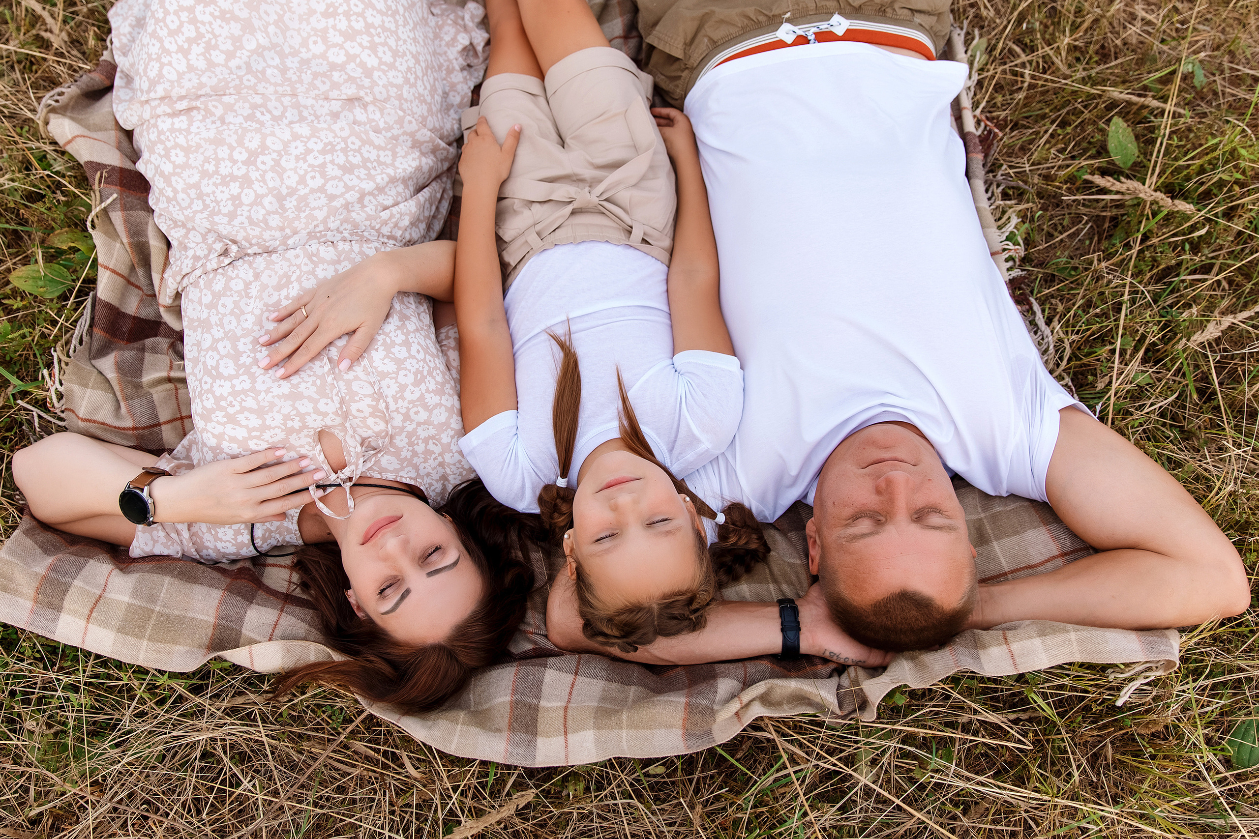 Фотосессия на сене. Фотограф Любовь Корниенко, Примоский край