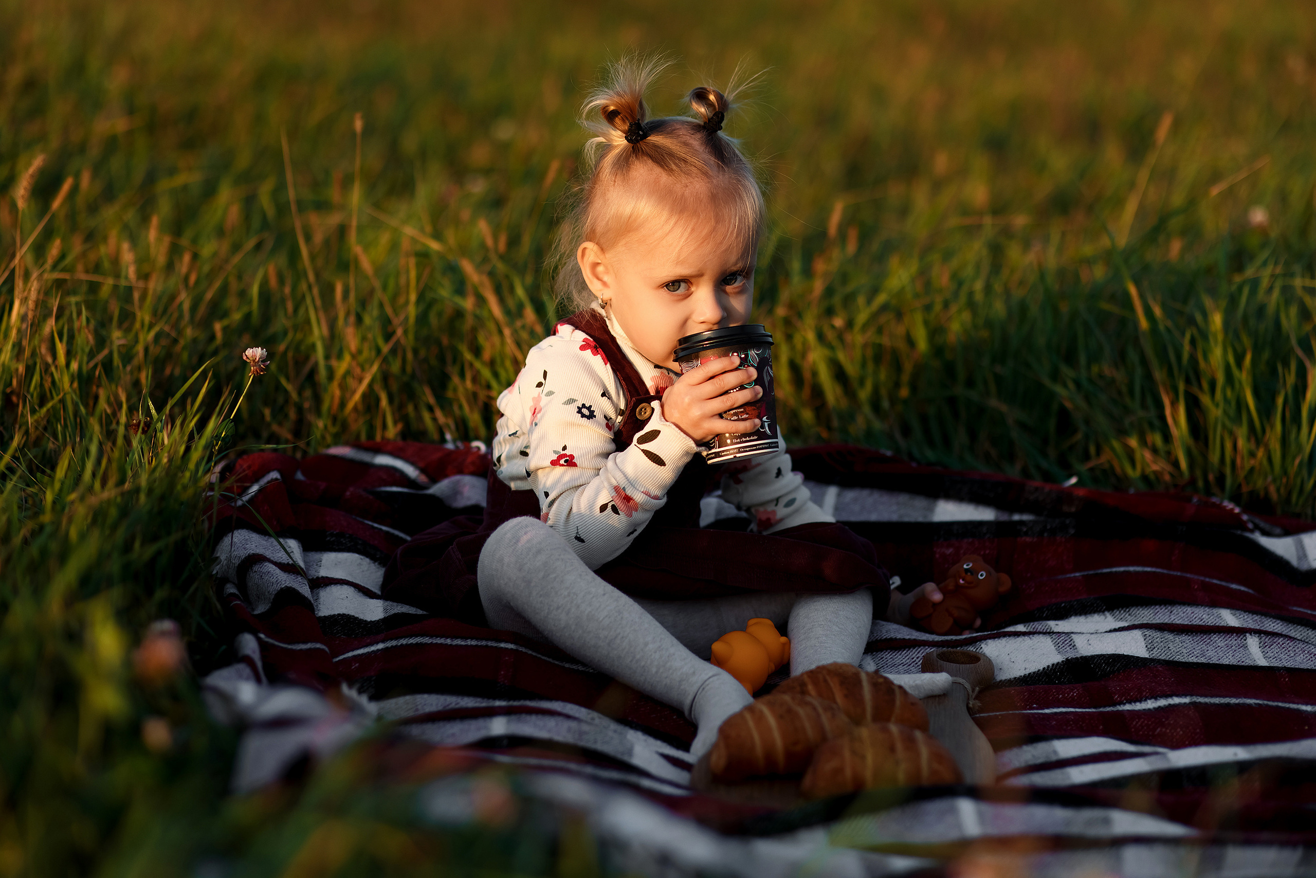 Фотосессия на поле. Фотограф Любовь Корниенко, Примоский край
