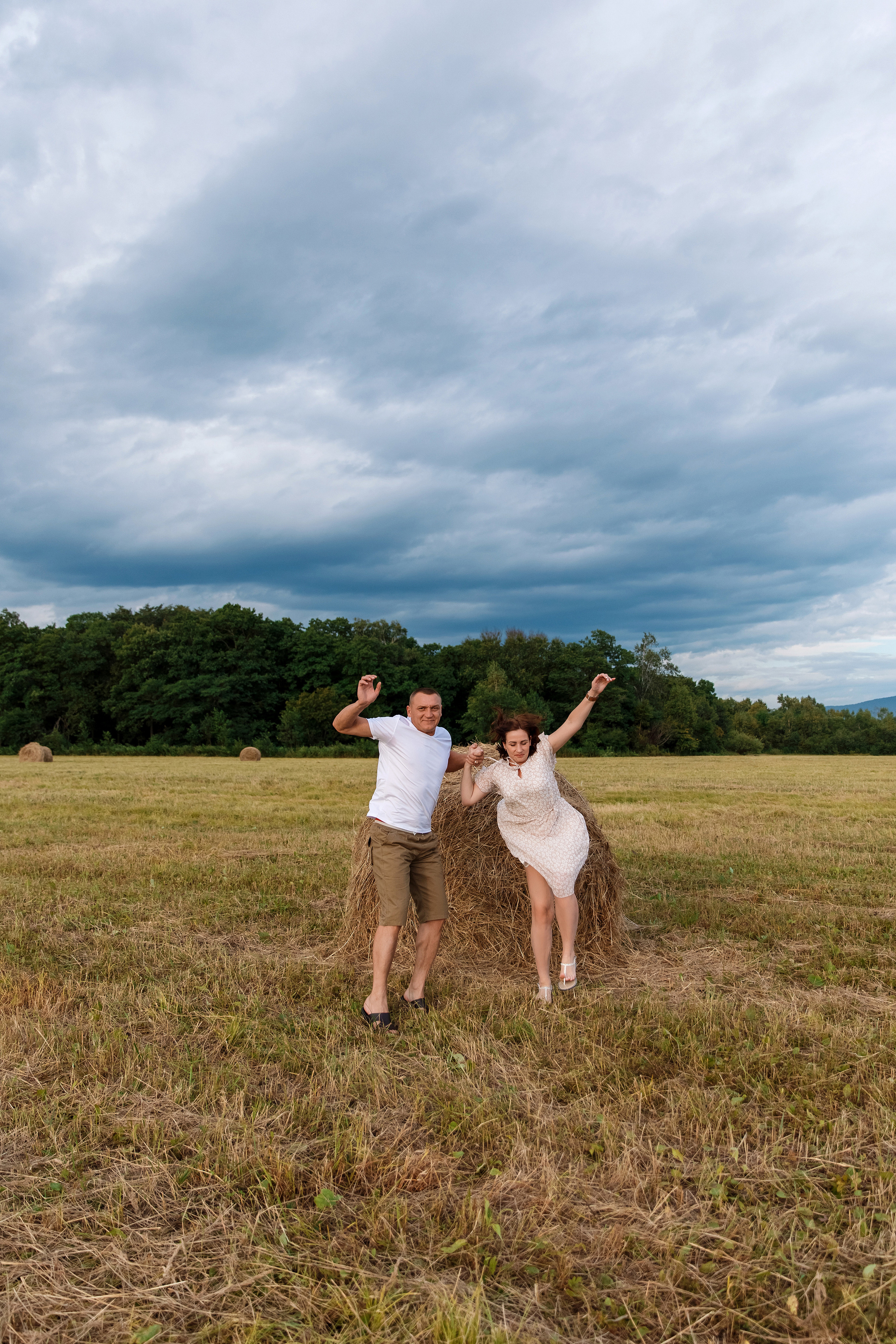 Фотосессия на сене. Фотограф Любовь Корниенко, Примоский край
