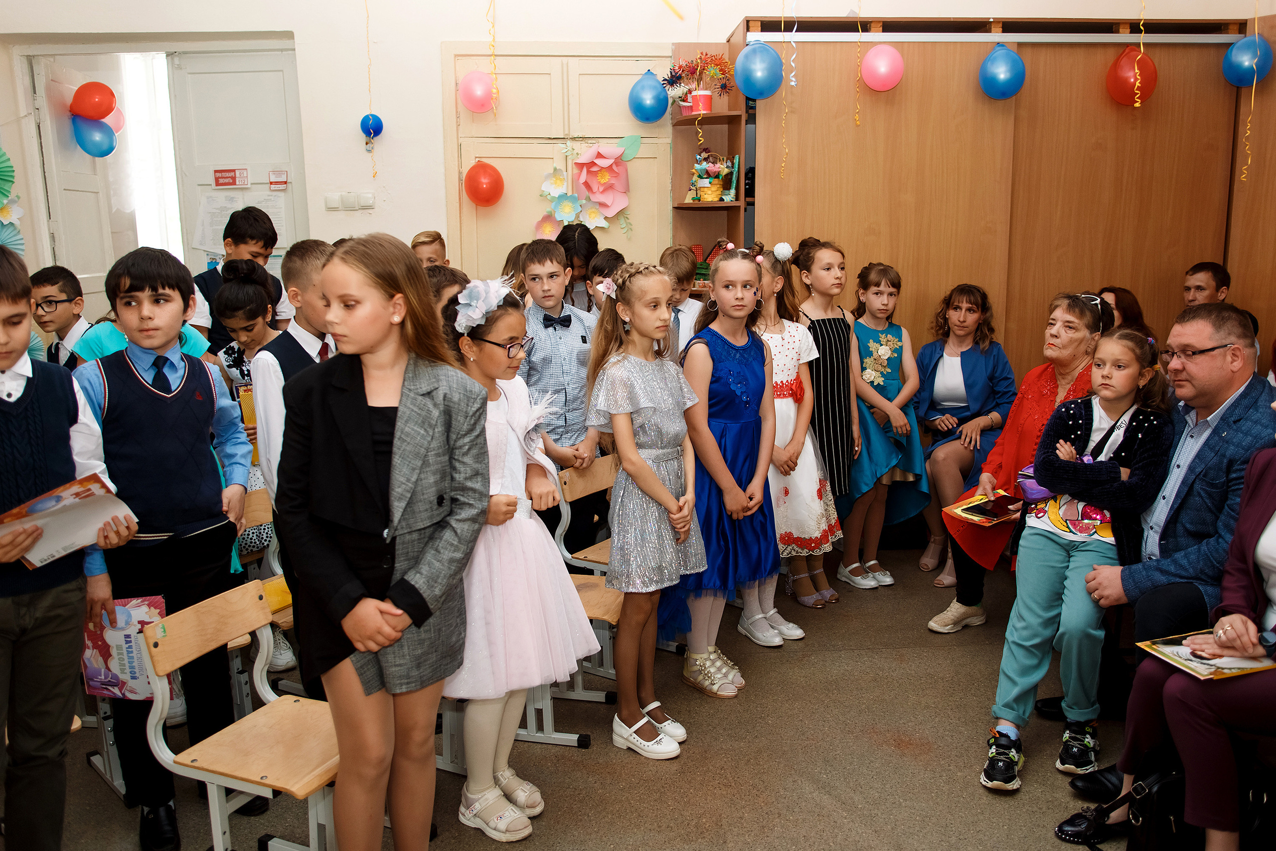 4А класс, фотосессия в школе + выпускной. Фотограф Любовь Корниенко, Примоский край