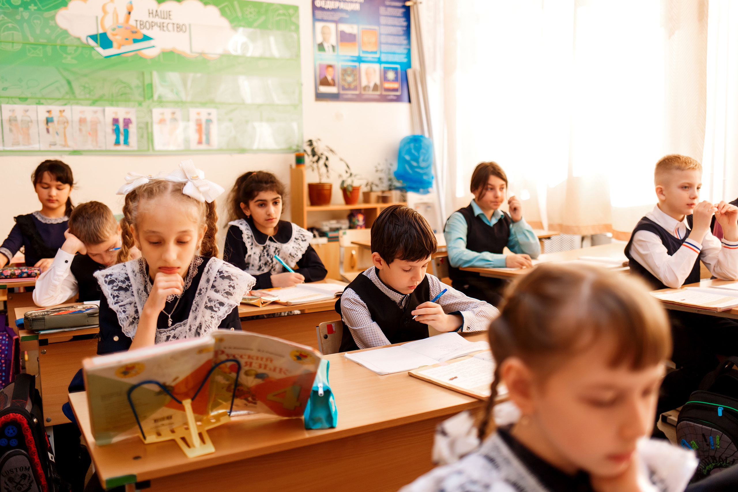 4А класс, фотосессия в школе + выпускной. Фотограф Любовь Корниенко, Примоский край