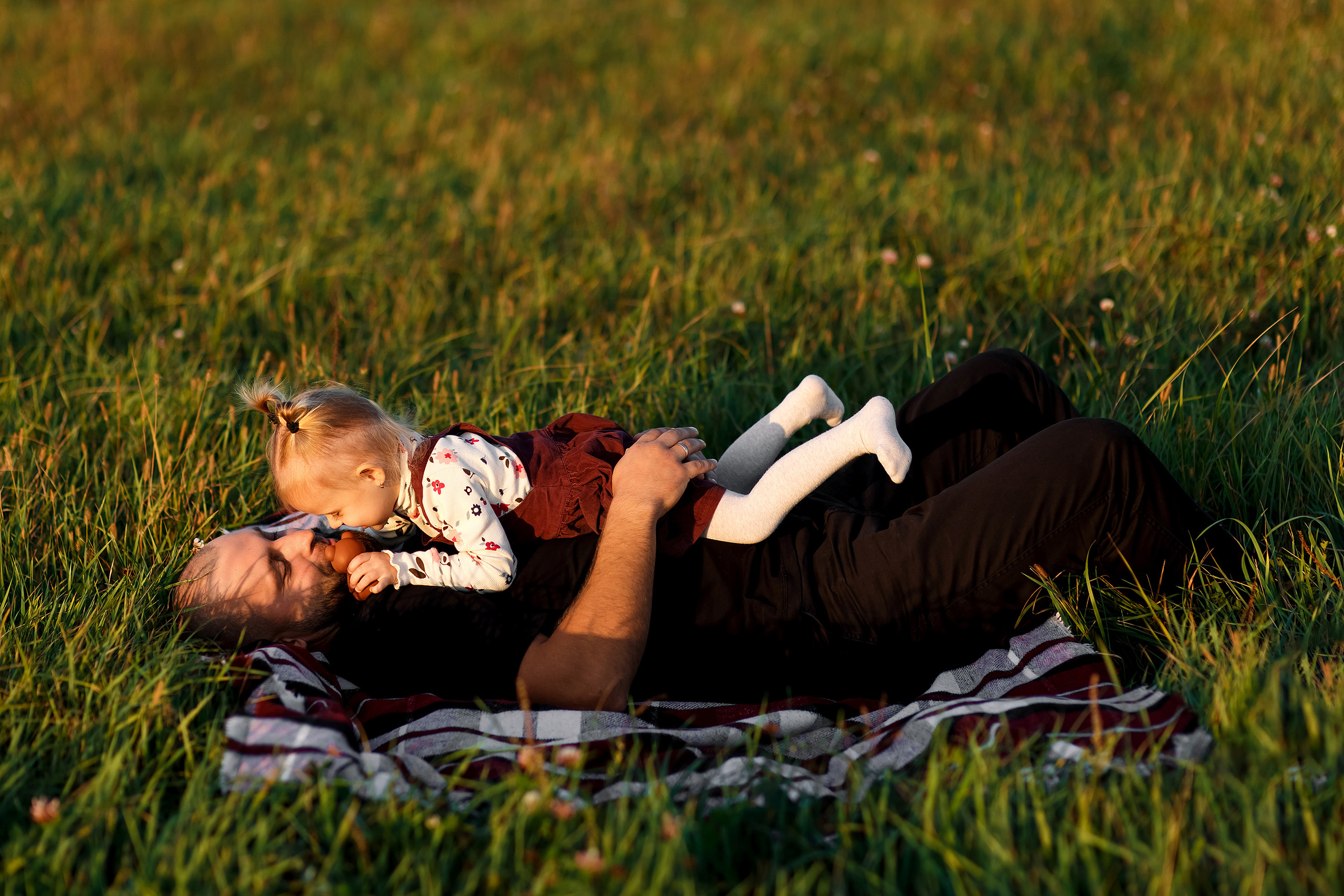 Фотосессия на поле. Фотограф Любовь Корниенко, Примоский край