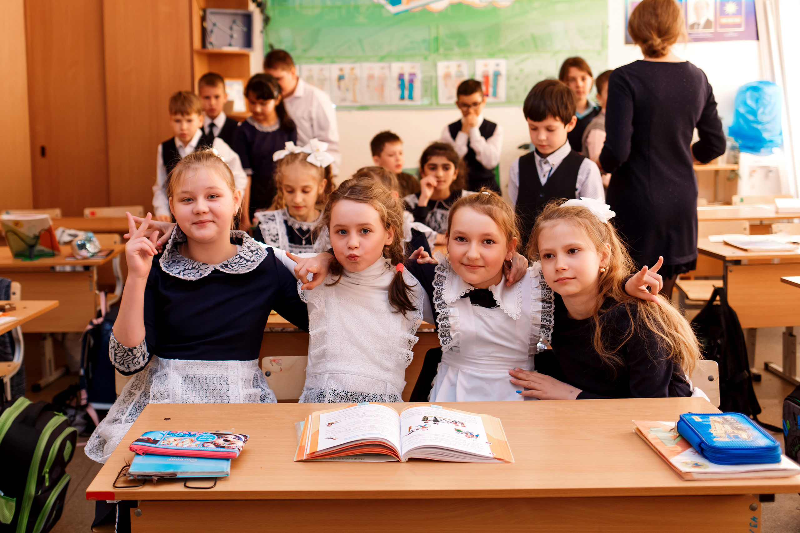 4А класс, фотосессия в школе + выпускной. Фотограф Любовь Корниенко, Примоский край