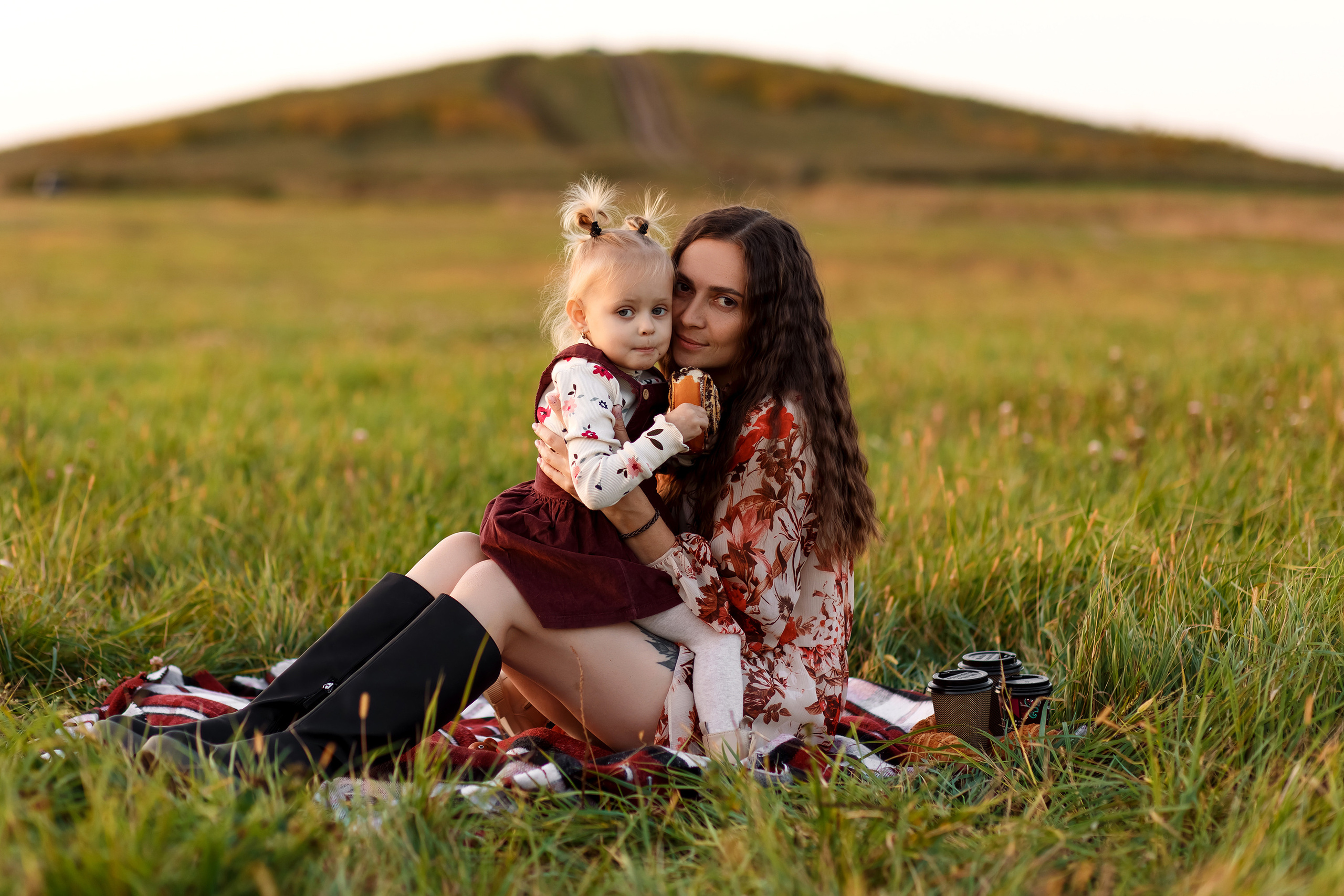 Фотосессия на поле. Фотограф Любовь Корниенко, Примоский край