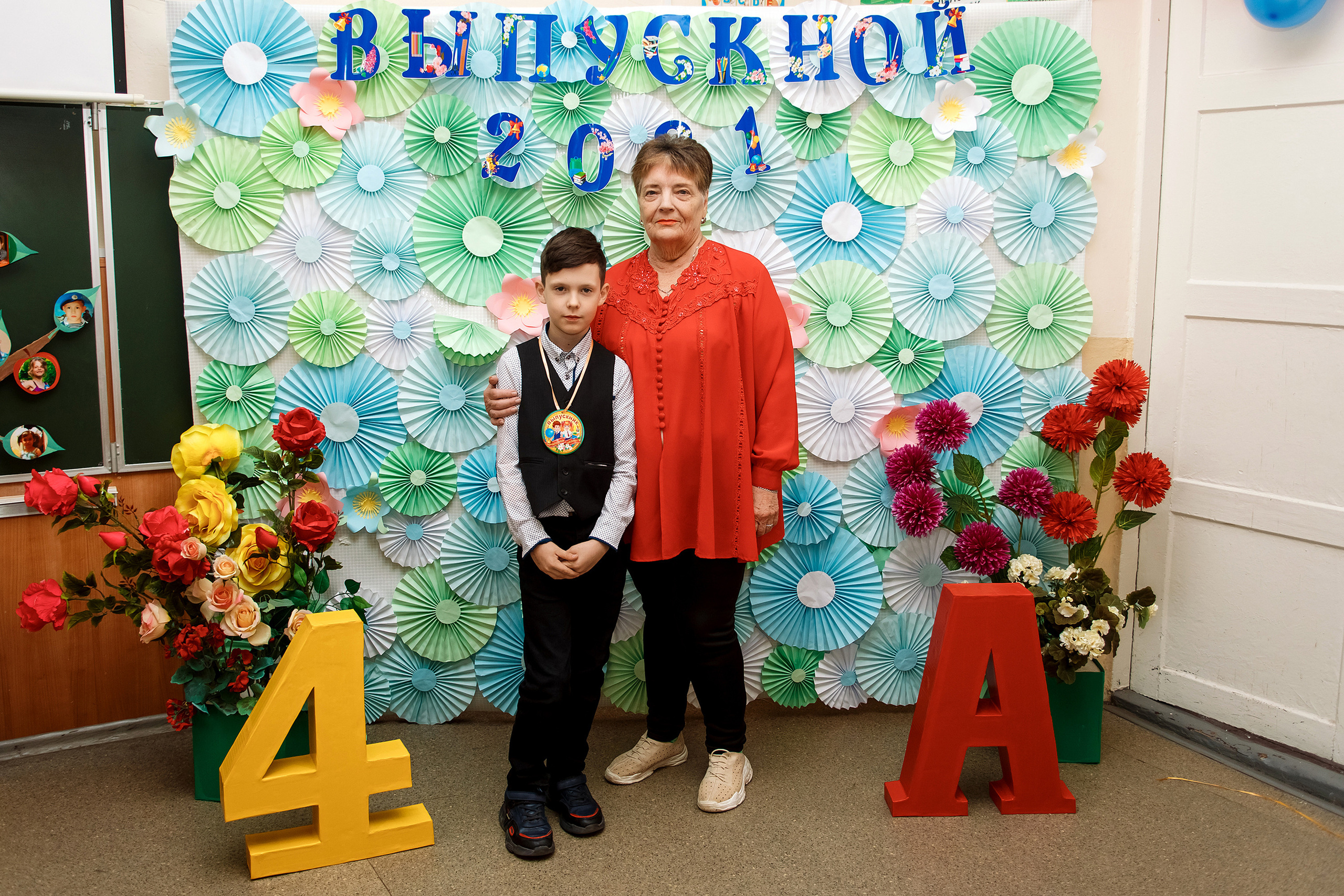 4А класс, фотосессия в школе + выпускной. Фотограф Любовь Корниенко, Примоский край