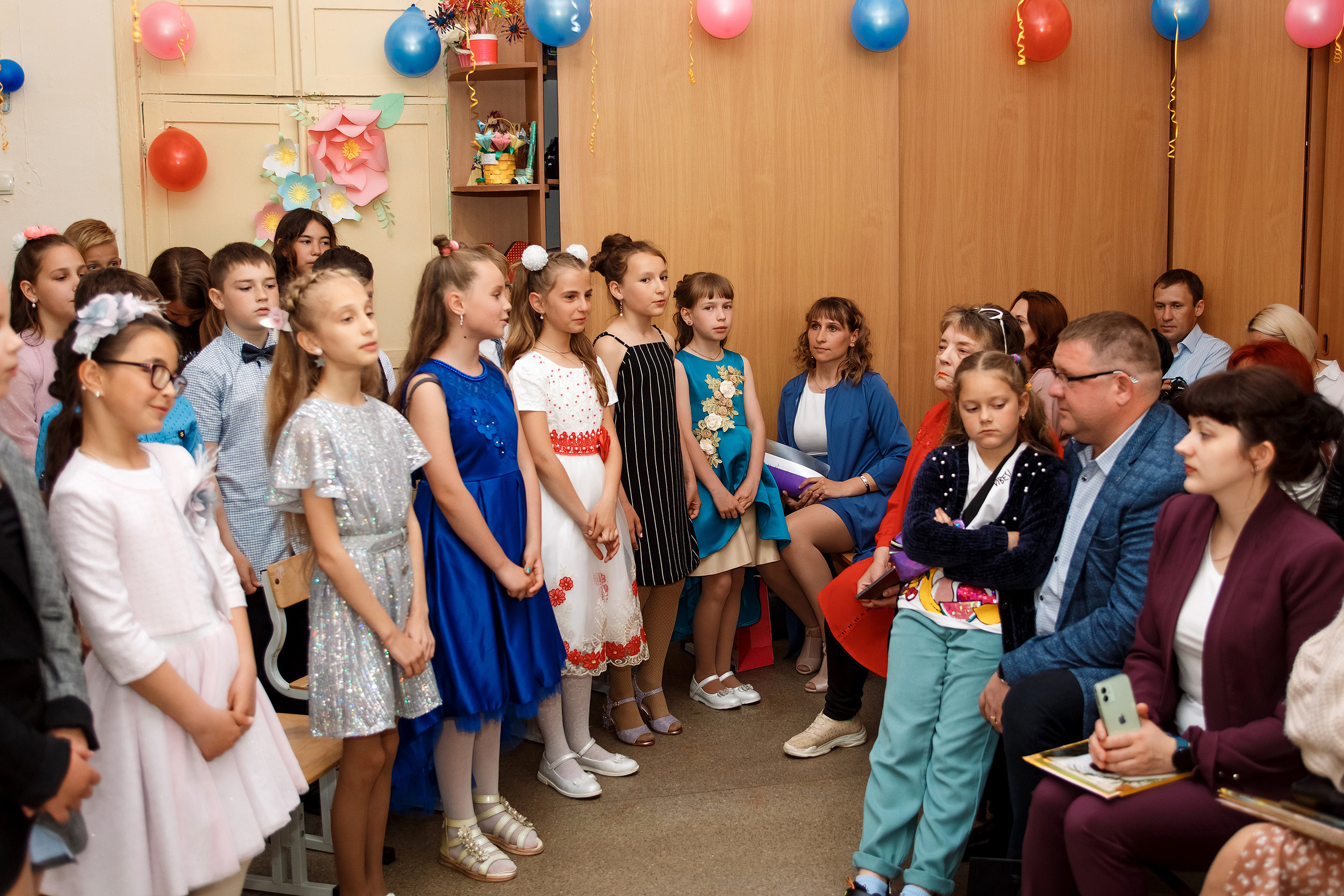 4А класс, фотосессия в школе + выпускной. Фотограф Любовь Корниенко, Примоский край