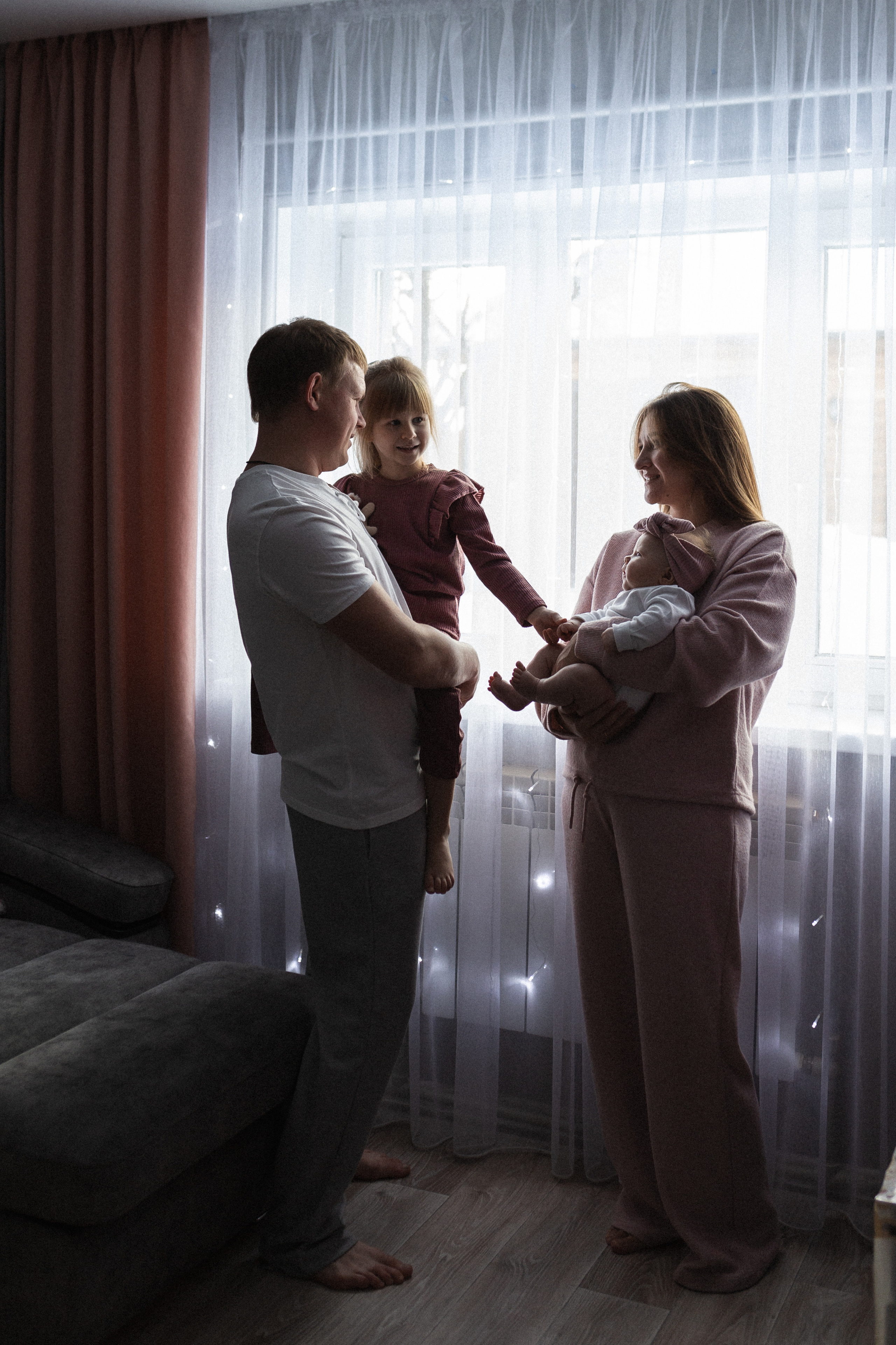 Домашняя съемка с Аней, Юрой, Машей и маленькой Верочкой. Семейный фотограф в Нижнем Новгороде Доронина Юлия