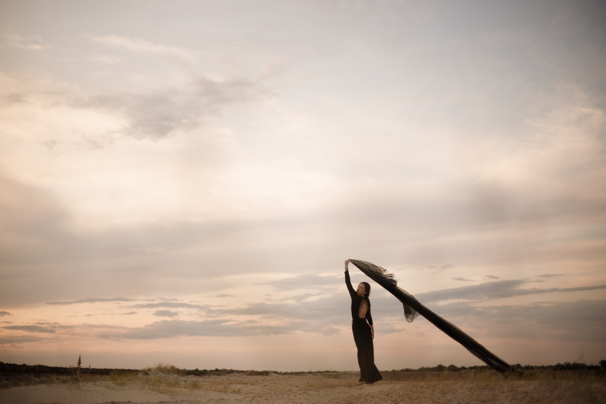 История в песчаном карьере. Фотограф в Волгограде