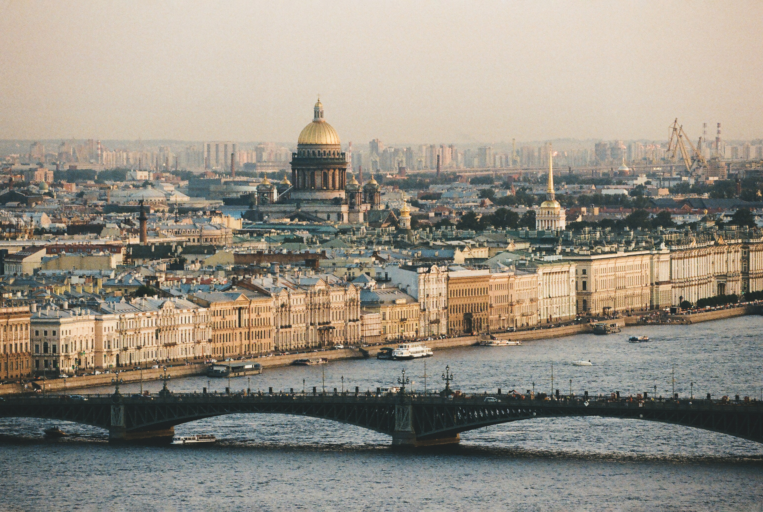 ФОТО ПЕТЕРБУРГА. Свадебный и семейный пленочный фотограф в Петербурге Истомина Ирина
