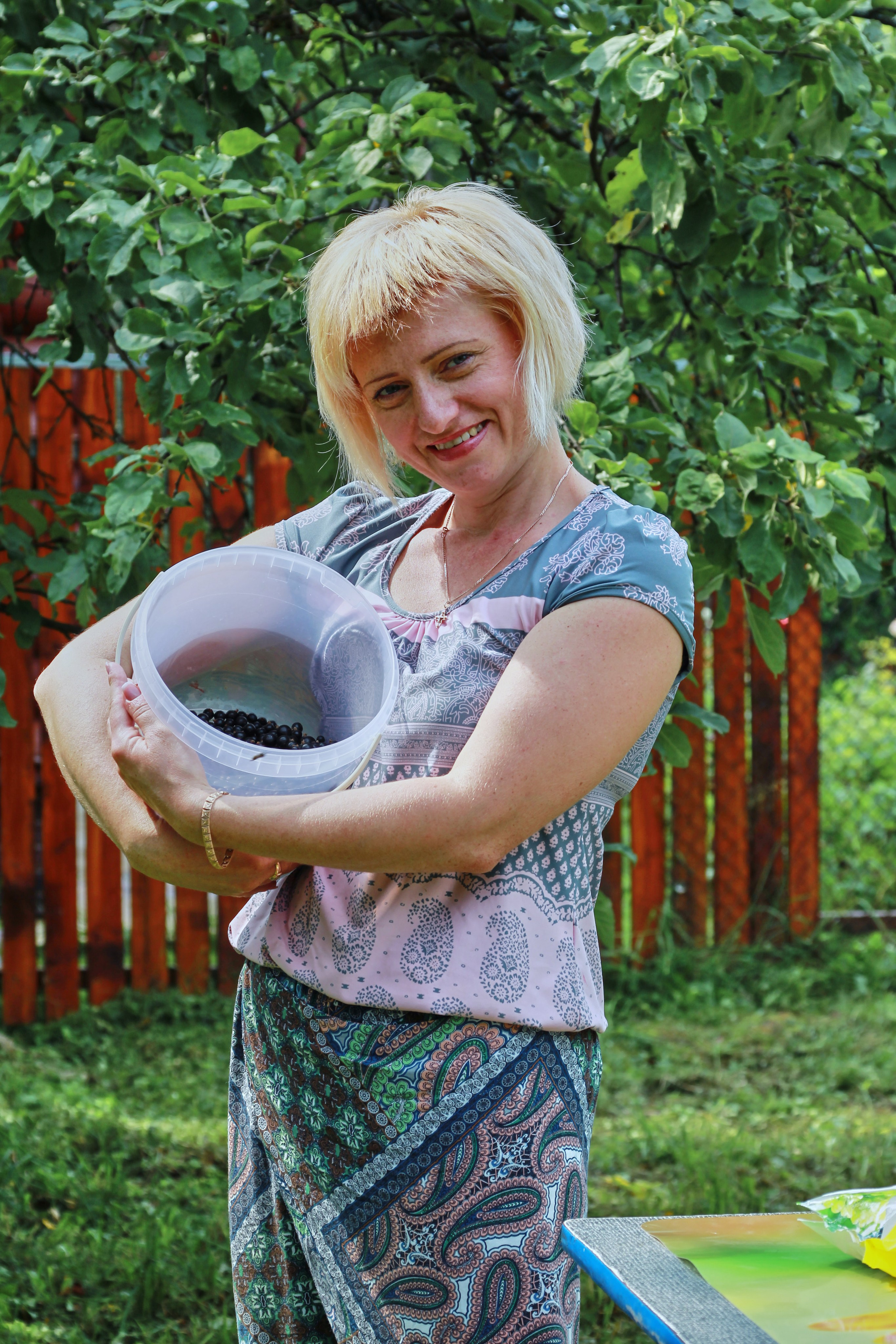 Семейная фотография в помещении и на улице. Сайт фотографа Виталия Дени