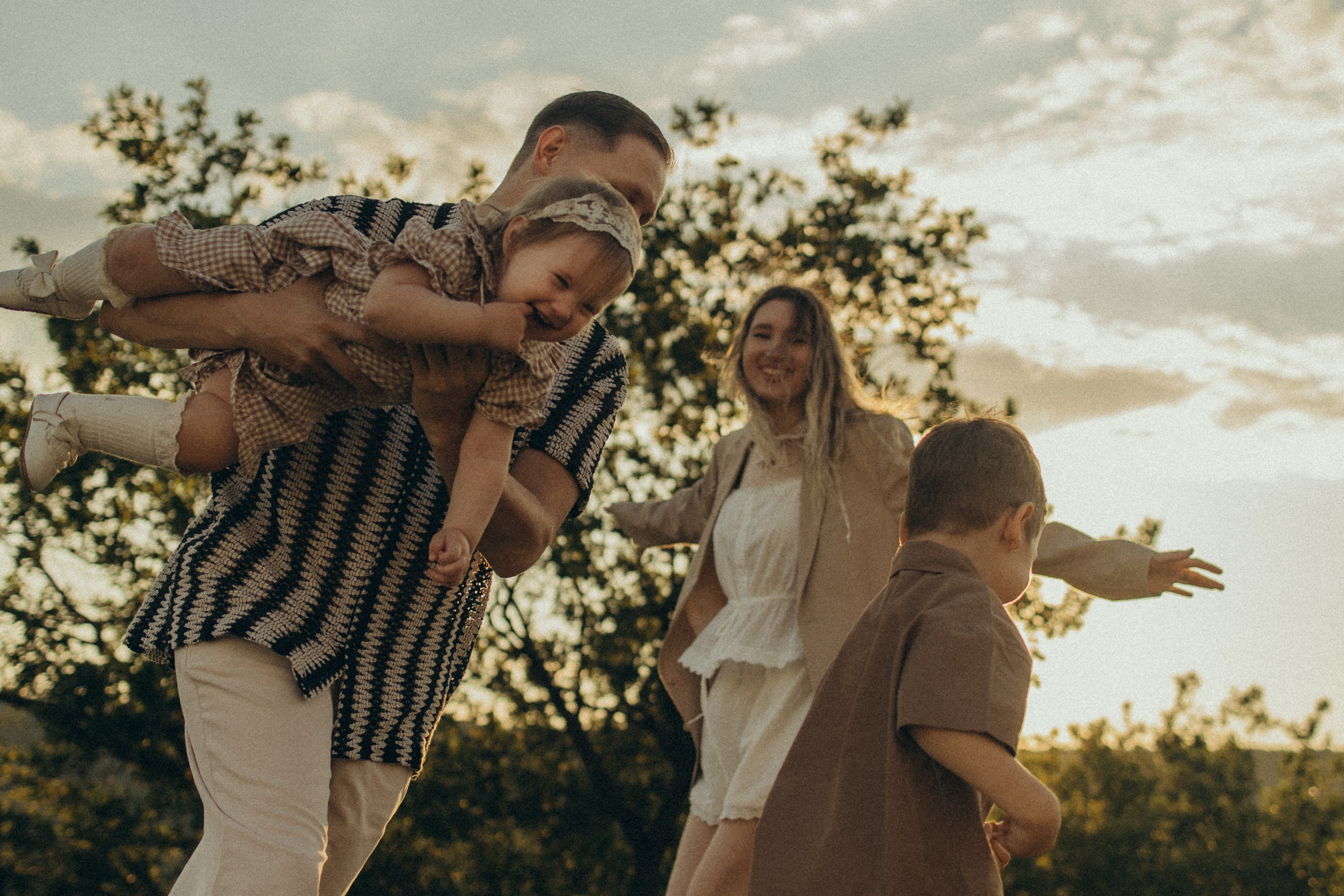 Счастливые моменты детства. Фотокарточки о вас и о большой любви!