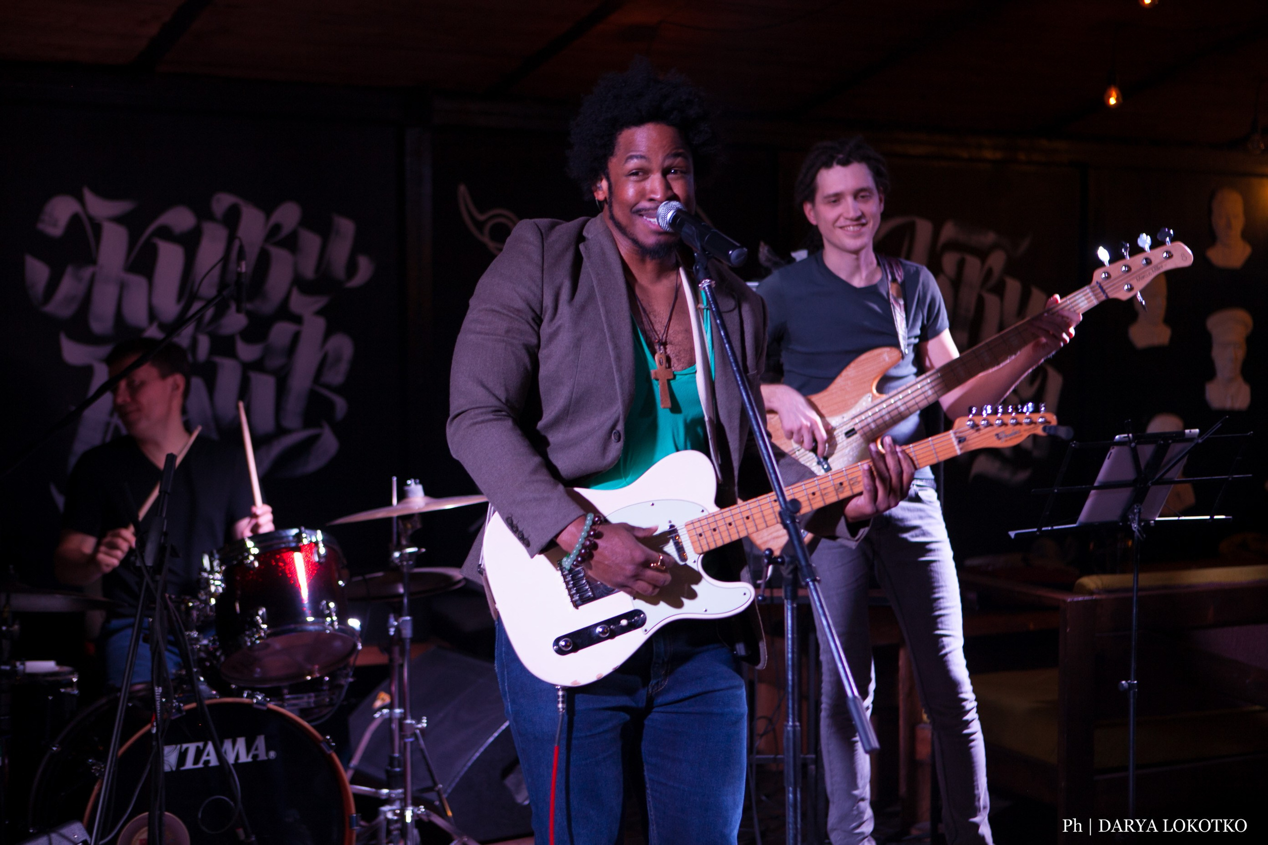 Концерт Quentin Moore. Фотограф Дарья Локотко в Красноярске