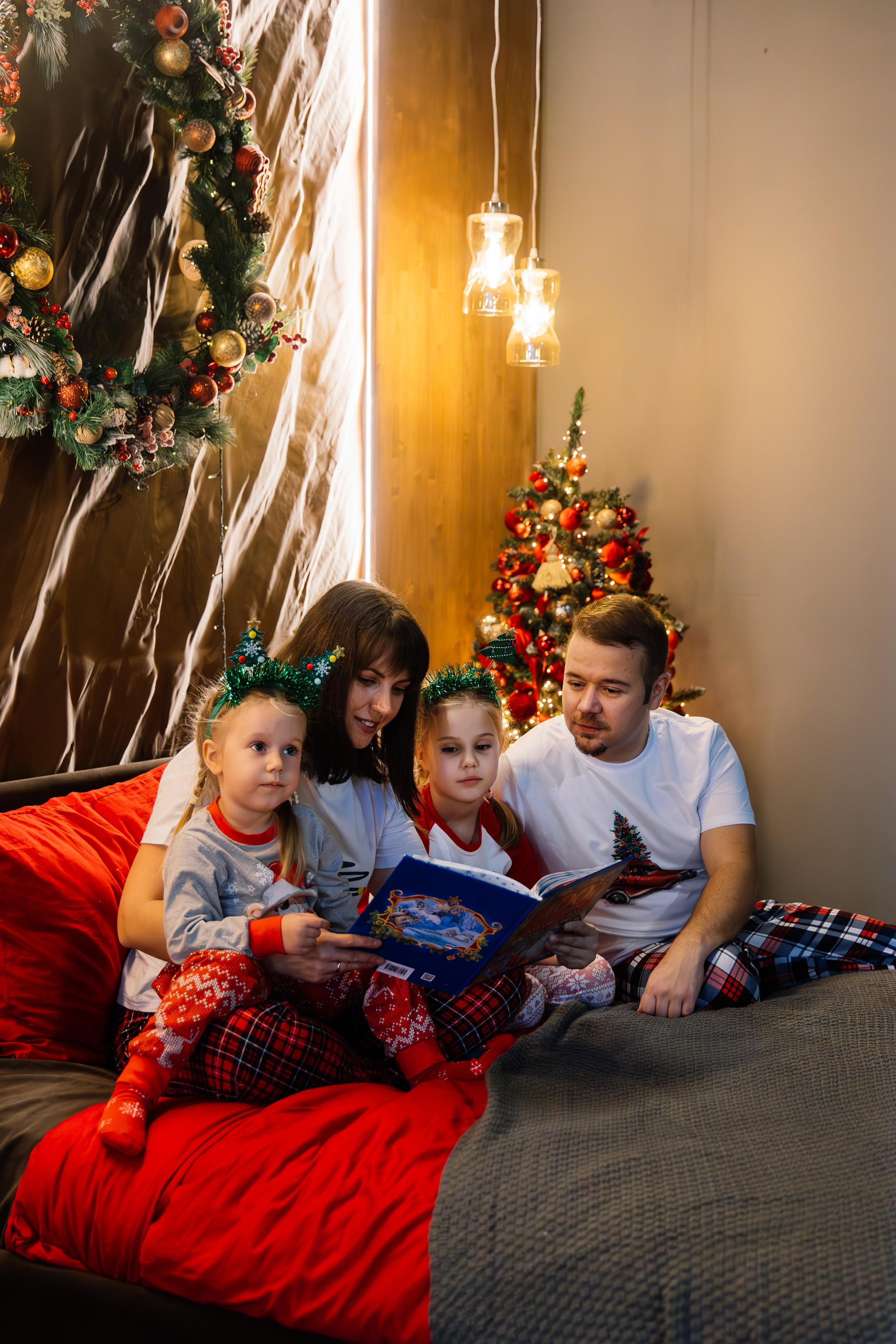 Новогодняя фотосессия. Семейный фотограф Толстикова Кристина