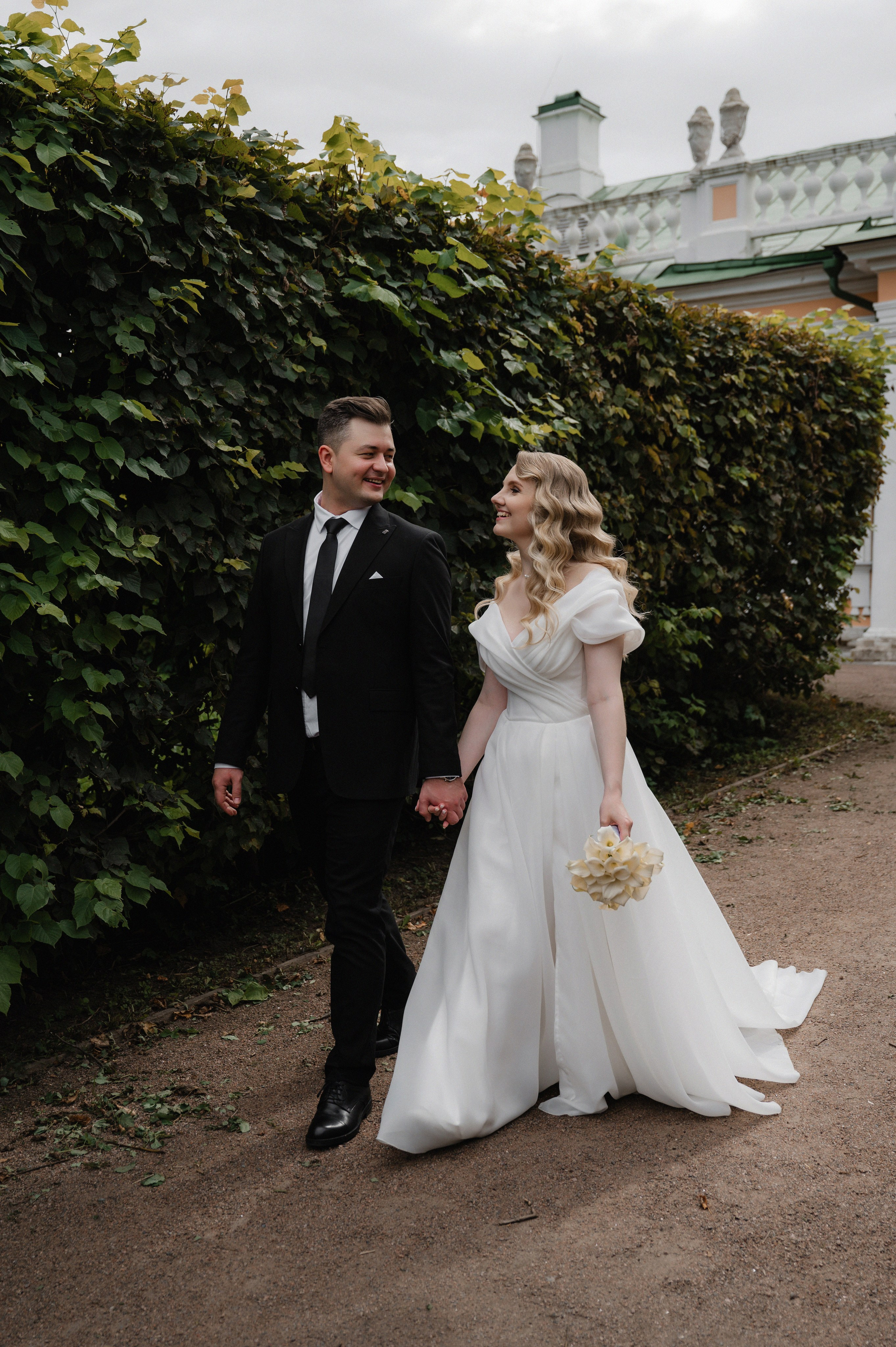 Илья и Ольга.Кусково. Свадебный фотограф Раменское-Москва