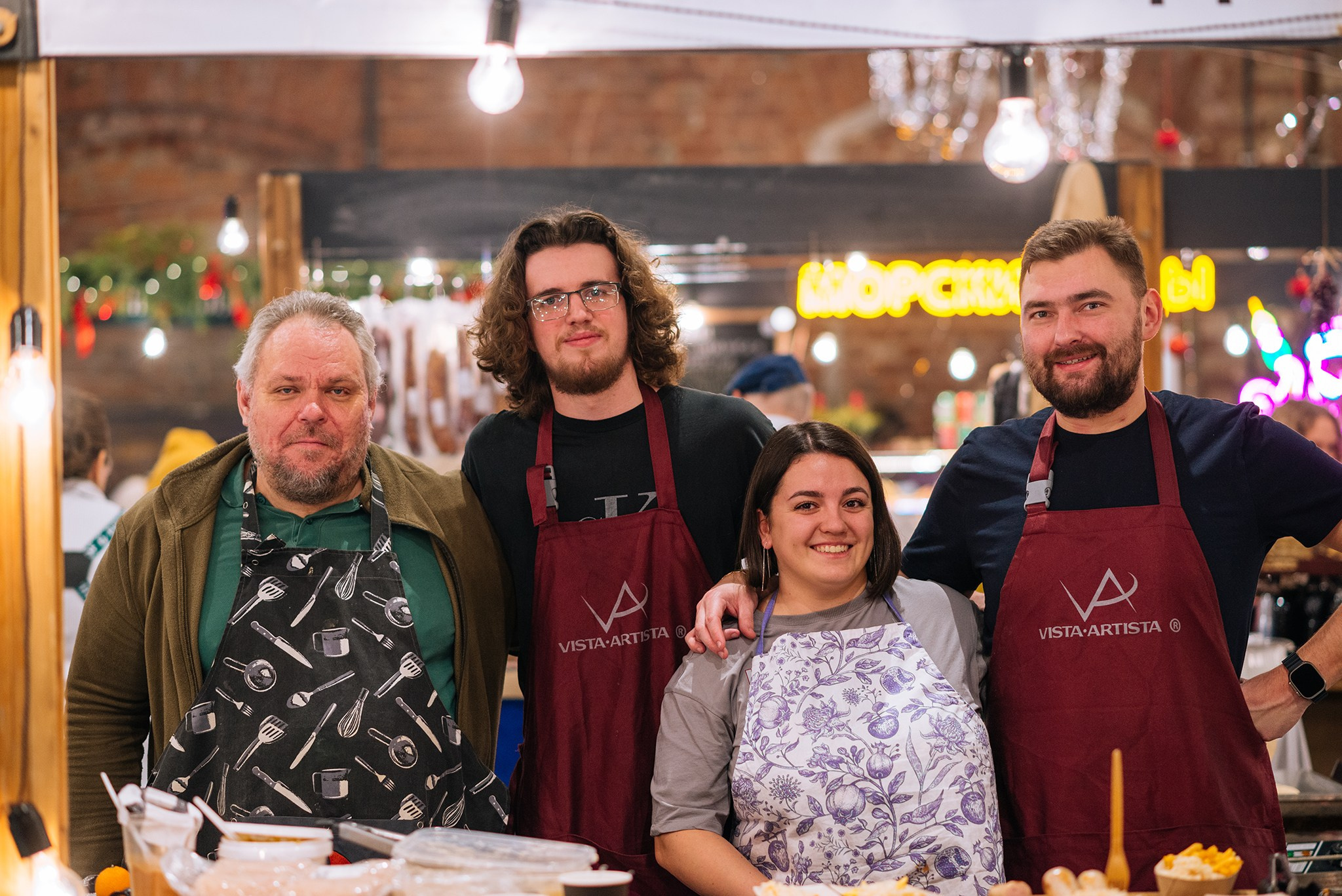 ОНИПОЖРАТЬЛЮБЯТ. Новогодний маркет. Декабрь 23. Репортажный фотограф в Санкт-Петербурге Анастасия Клёпова
