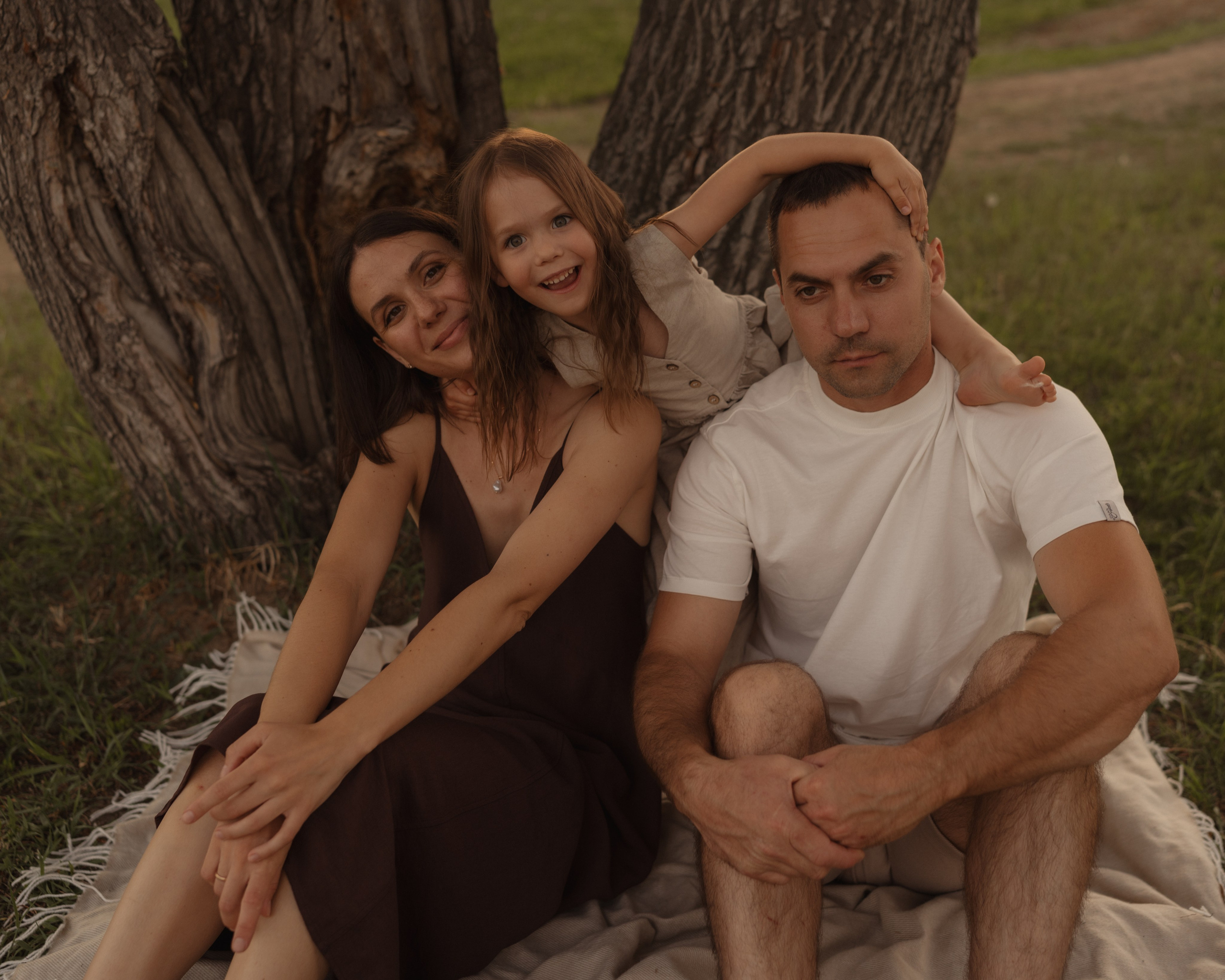 Лена, Артем и Янчик | с. Ленинское. Фотограф в Новосибирске Диана Ильиных