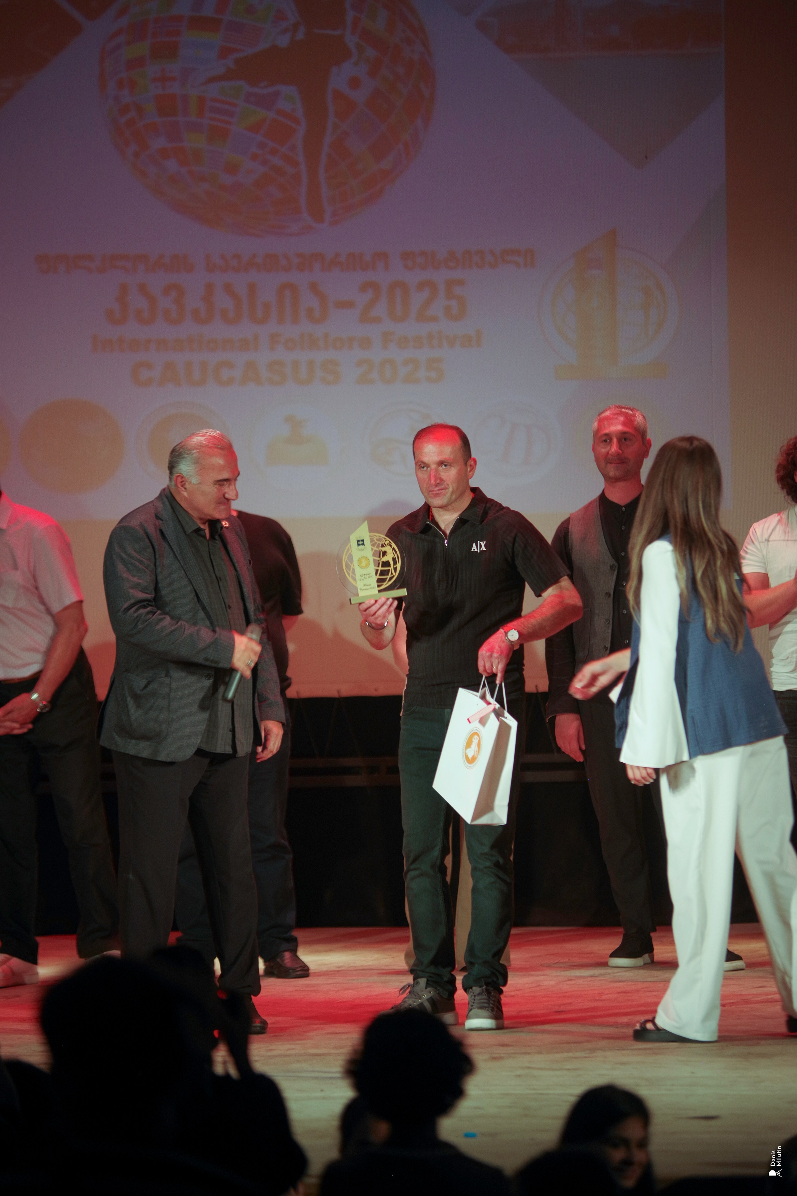 Танцы в прекрасном Они. Портретный фотограф Денис Милютин