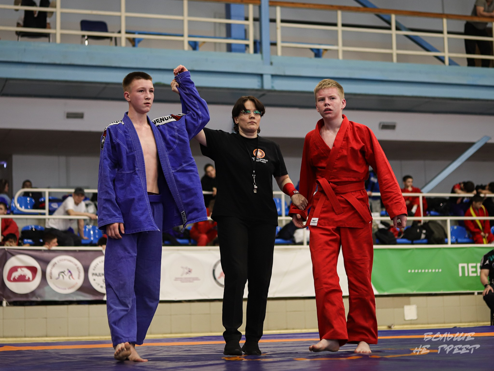 ПЕРВЕНСТВО УРФО ПО СПОРТИВНОЙ БОРЬБЕ ГРЭППЛИНГ И ГРЭППЛИНГ-ГИ. Больше не греет