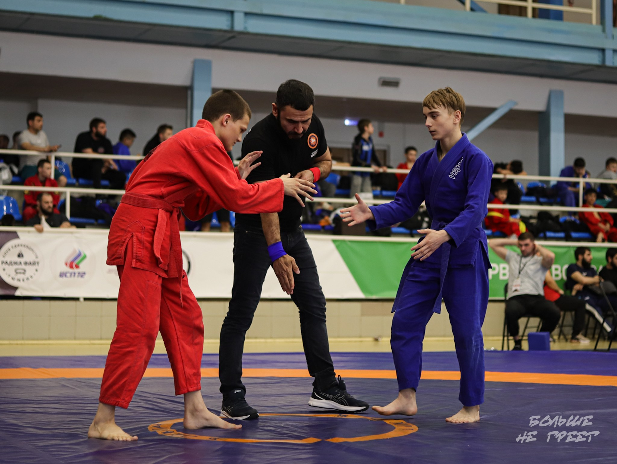 ПЕРВЕНСТВО УРФО ПО СПОРТИВНОЙ БОРЬБЕ ГРЭППЛИНГ И ГРЭППЛИНГ-ГИ. Больше не греет