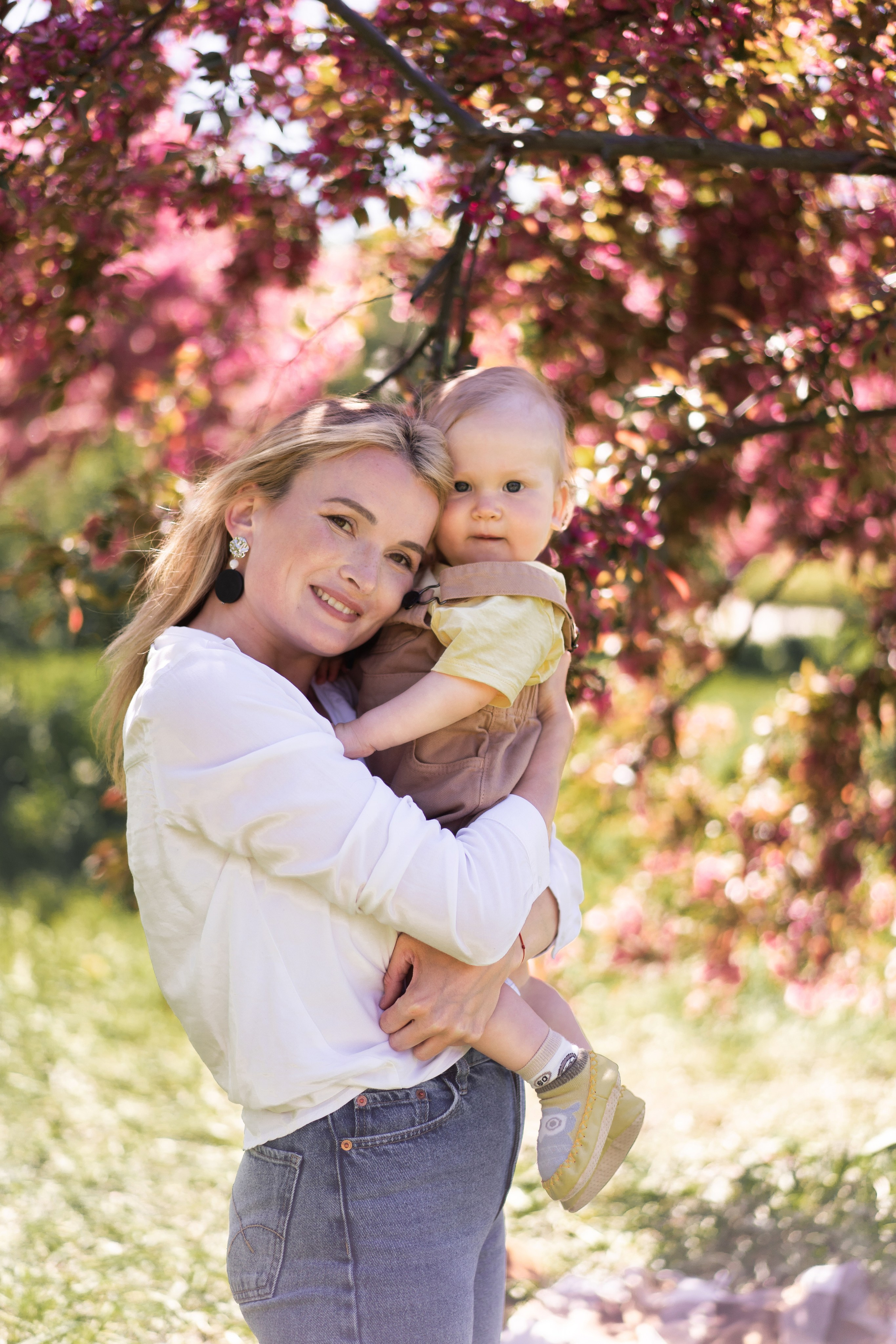 Прогулка в яблоневом саду. Семейный и детский фотограф в Санкт-Петербурге Дарина Герчиу