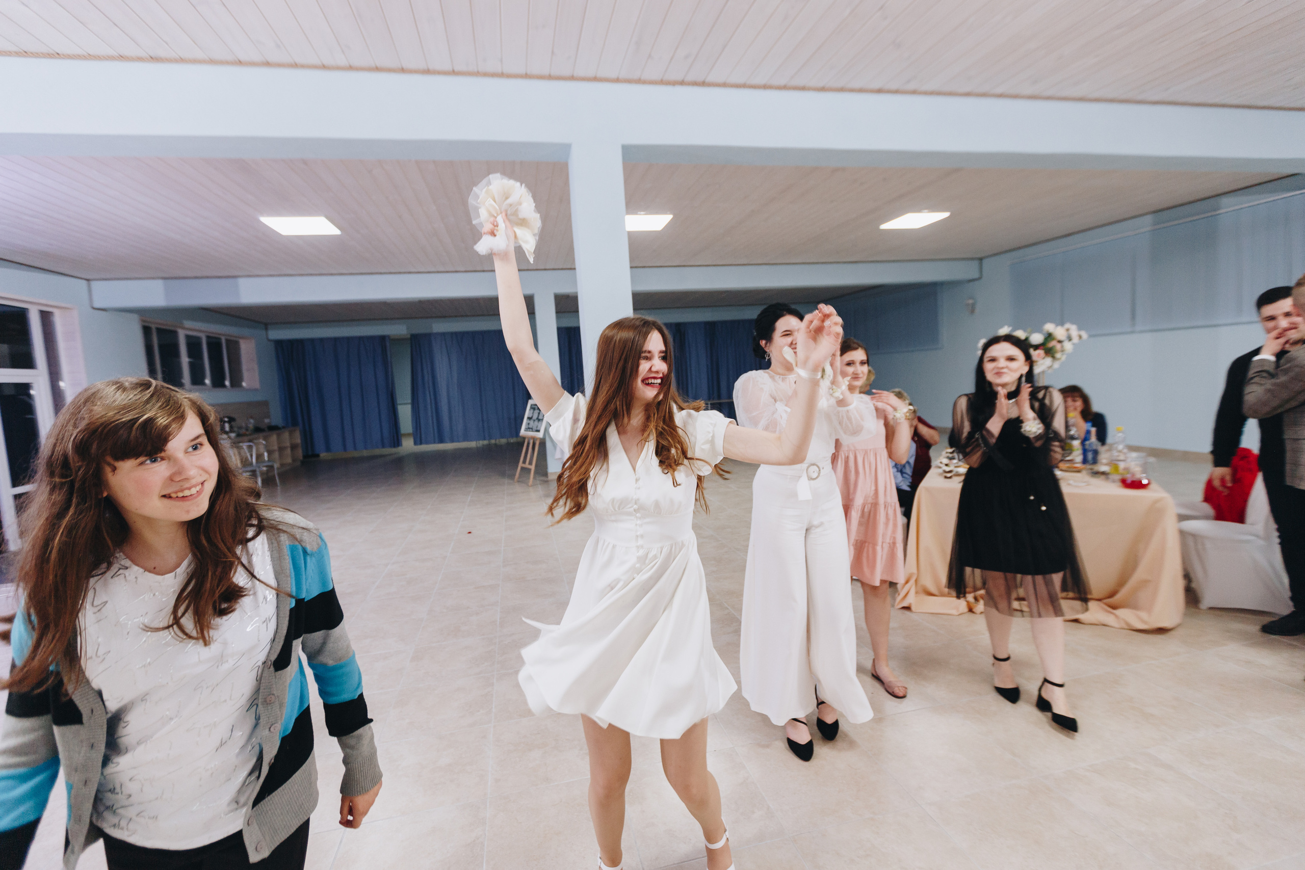 Свадебная Фото и Видео съёмка в Буда-Кошелева, на усадьбе Озерная. Свадебный семейный фотограф и видеограф Гомель Минск Беларусь Европа