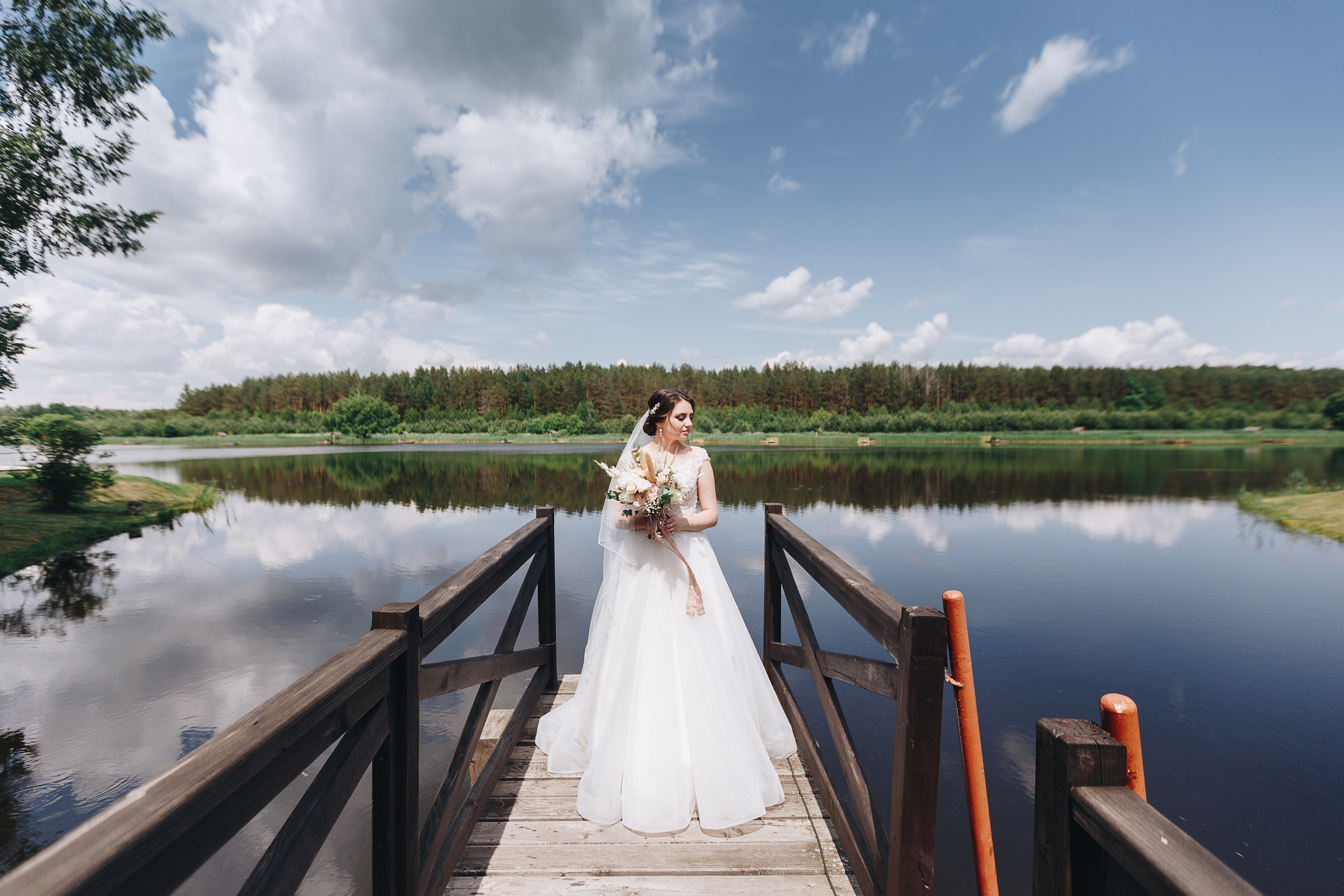 Свадебная Фото и Видео съёмка в Буда-Кошелева, на усадьбе Озерная. Свадебный семейный фотограф и видеограф Гомель Минск Беларусь Европа