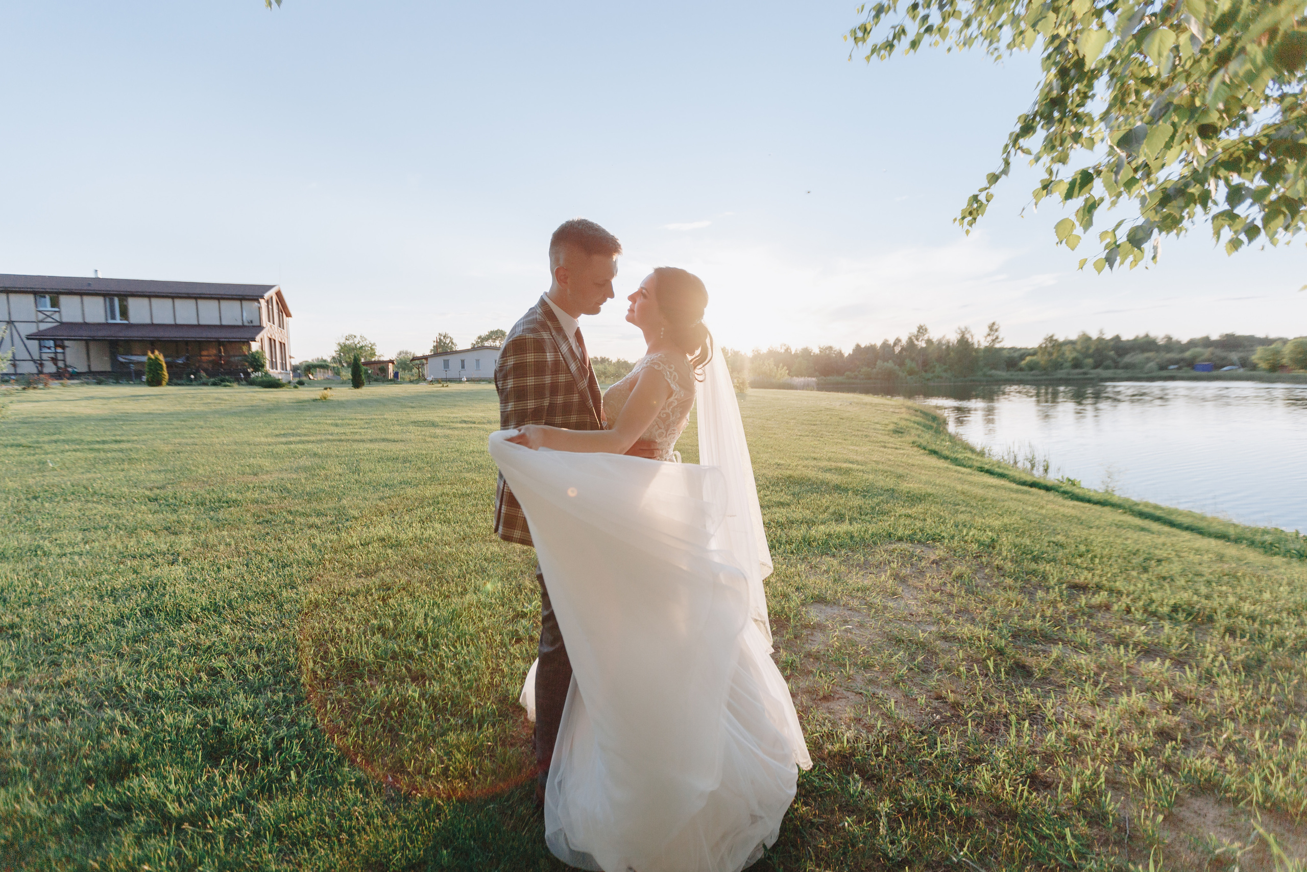 Свадебная Фото и Видео съёмка в Буда-Кошелева, на усадьбе Озерная. Свадебный семейный фотограф и видеограф Гомель Минск Беларусь Европа